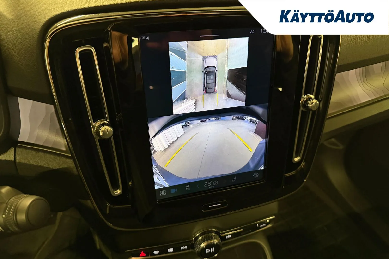 VOLVO EC40 LTP-467 carousel image