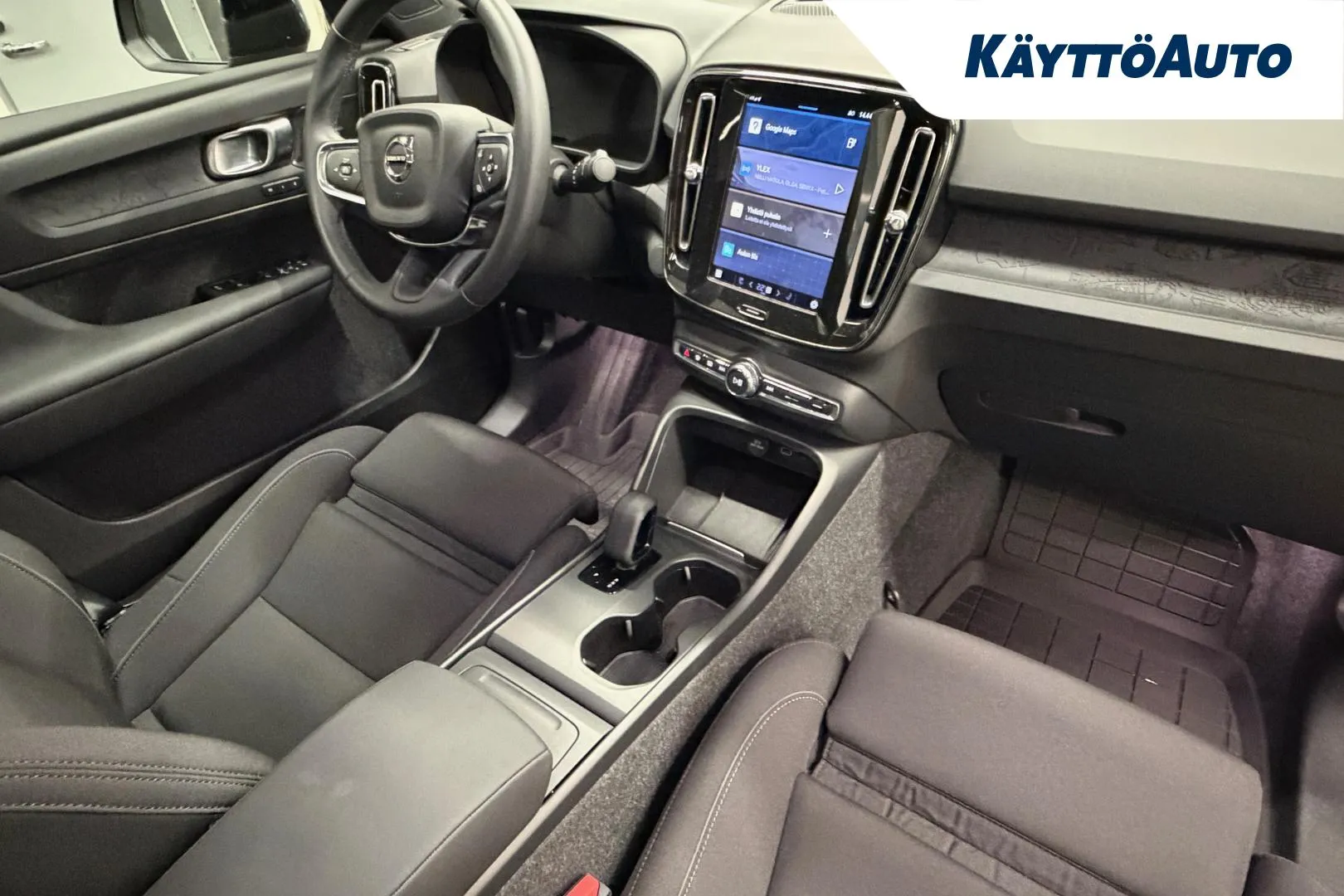 VOLVO EC40 LTP-468 carousel image