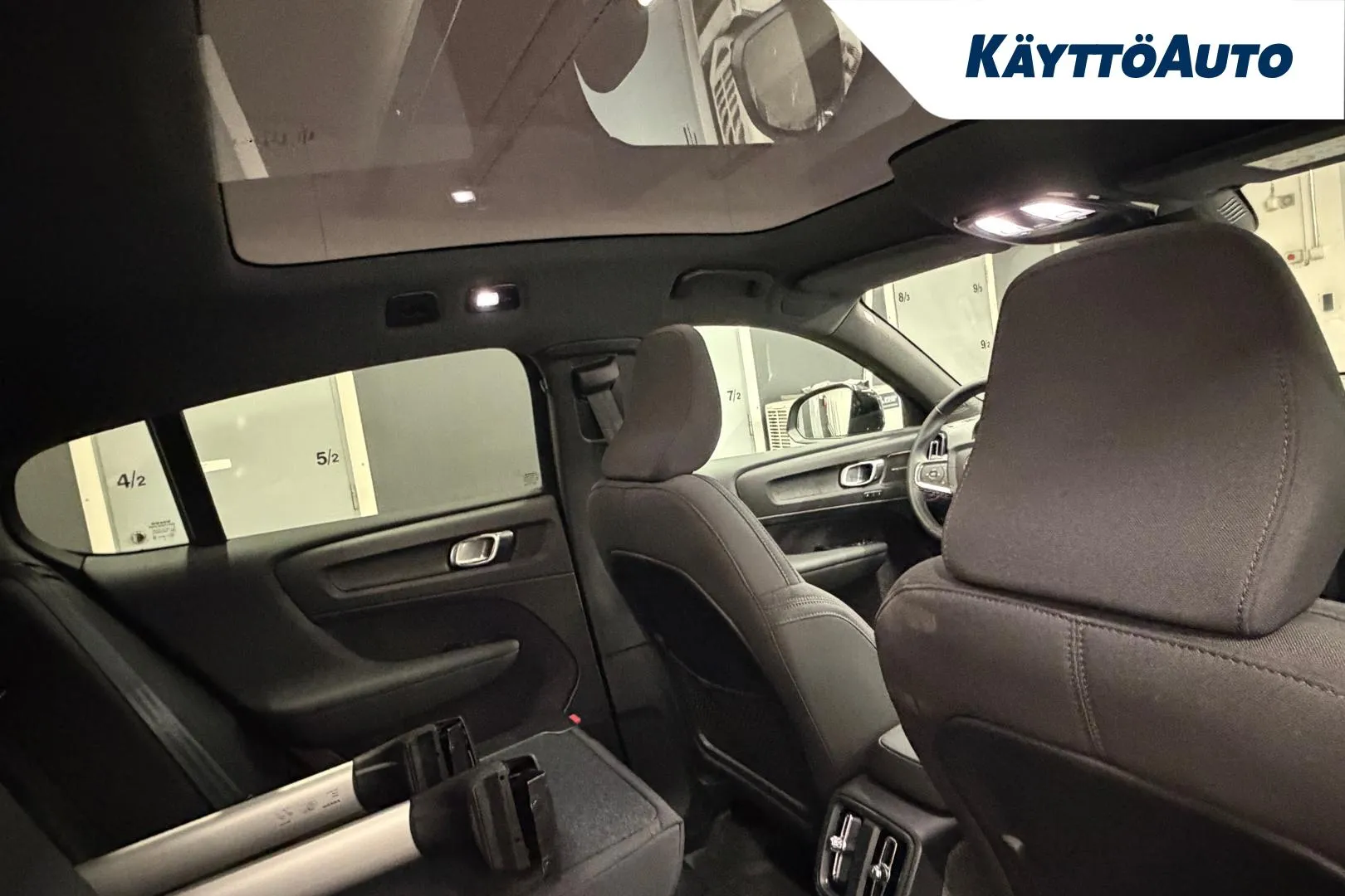 VOLVO EC40 LTP-468 carousel image