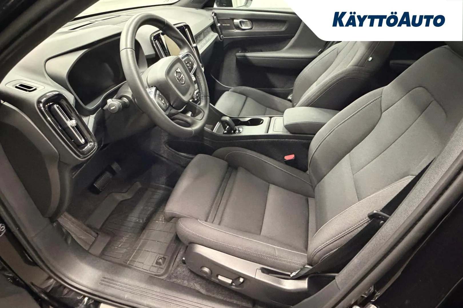 VOLVO EC40 LTP-468 carousel image