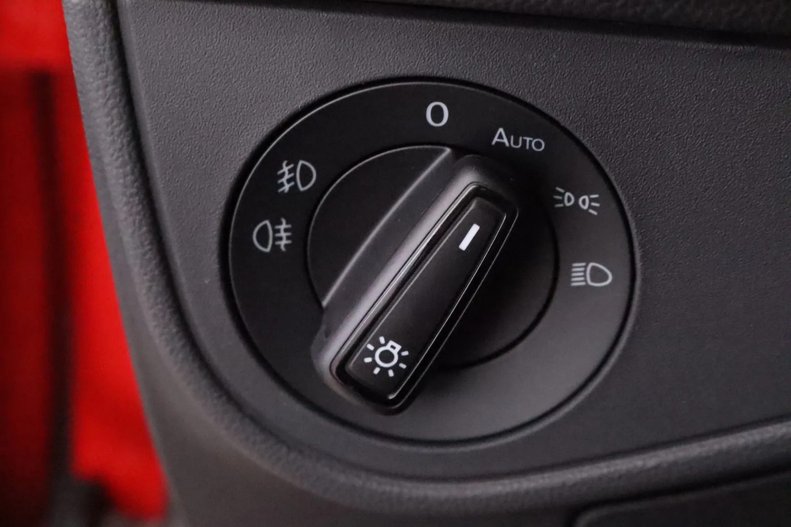 Volkswagen Taigo XTN-819 carousel image