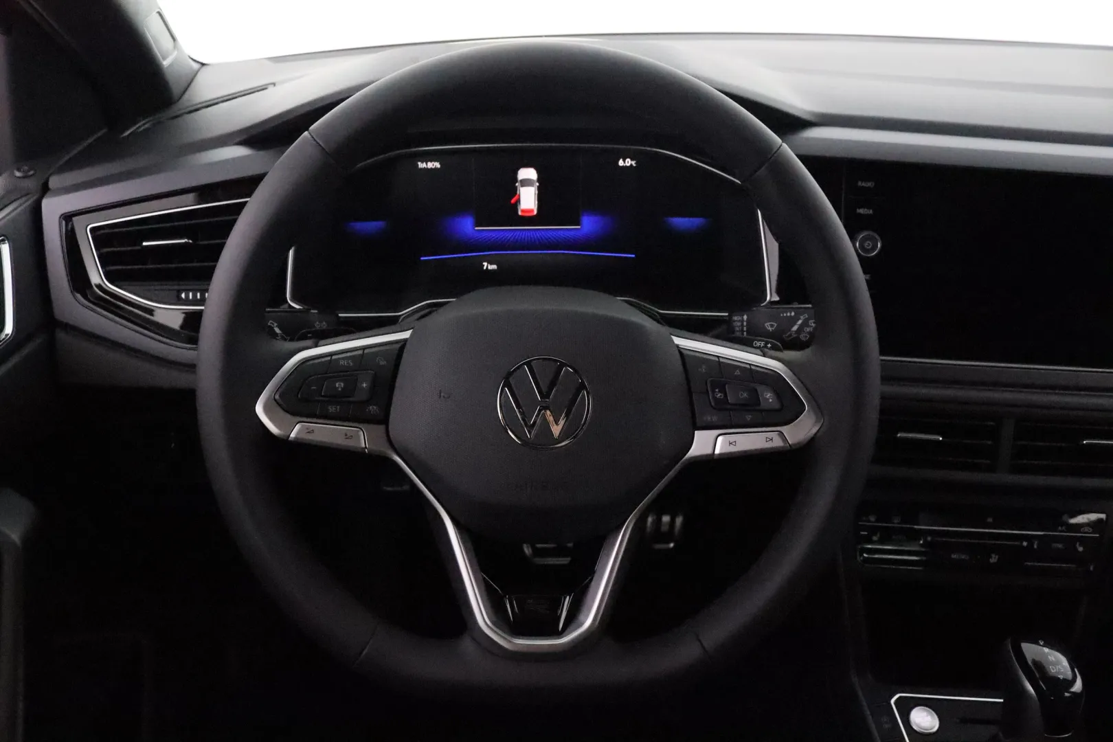 Volkswagen Taigo XTN-819 carousel image