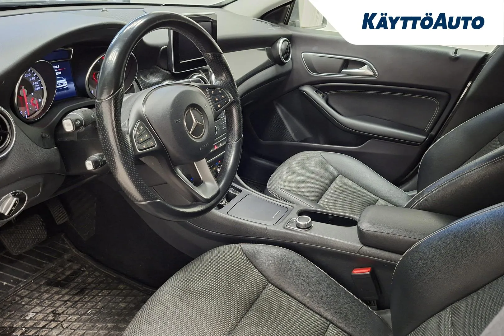 MERCEDES-BENZ CLA ENH-955 carousel image