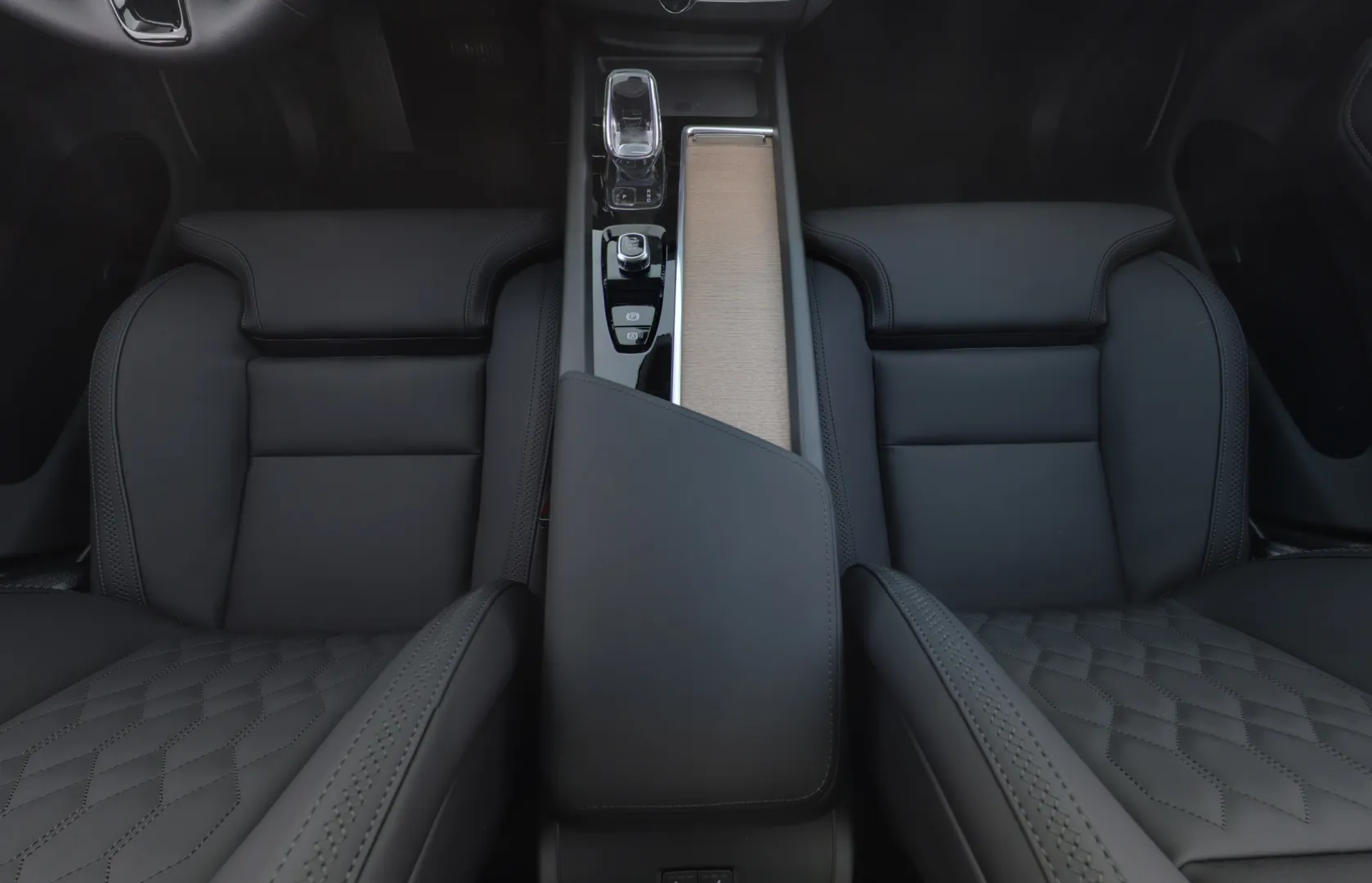 Volvo XC60 SRU-446 carousel image