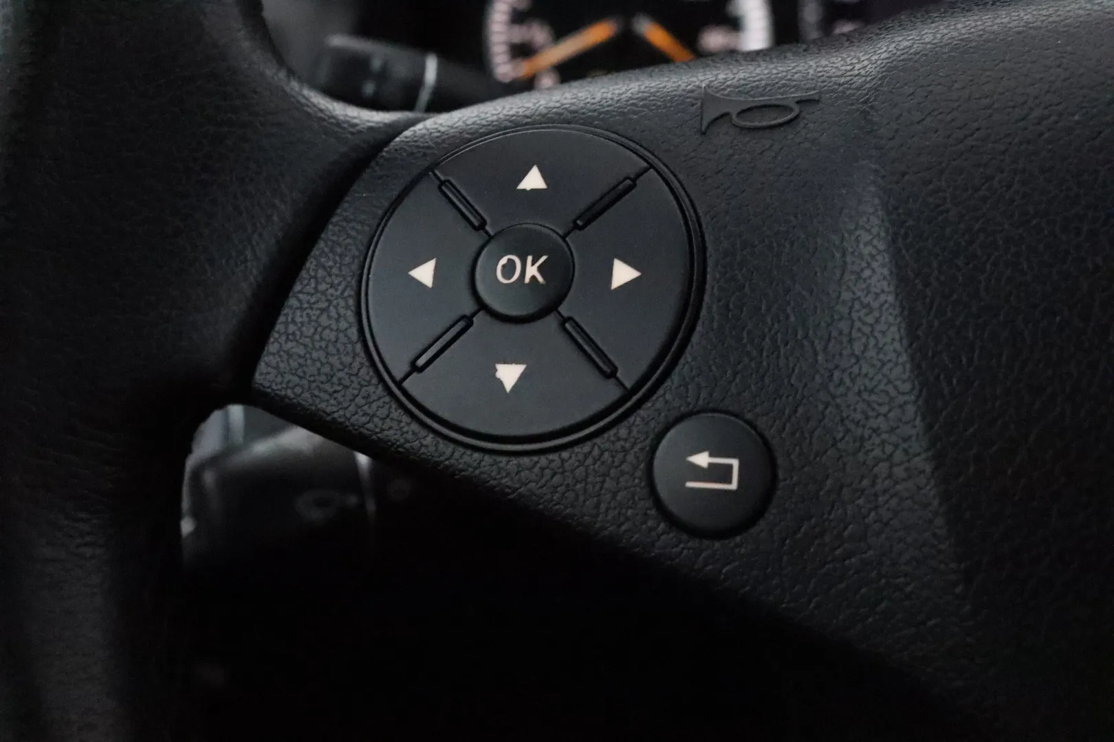 MERCEDES-BENZ C FKN-476 carousel image