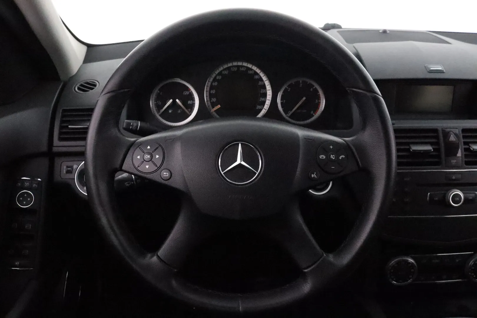 MERCEDES-BENZ C FKN-476 carousel image