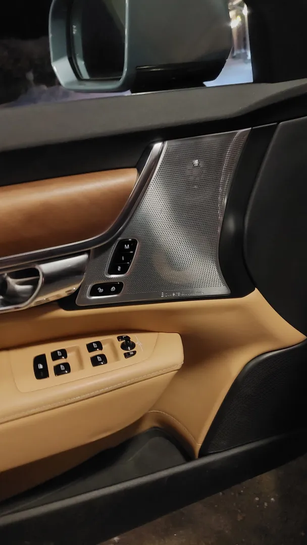 VOLVO S90 UZK-351 carousel image