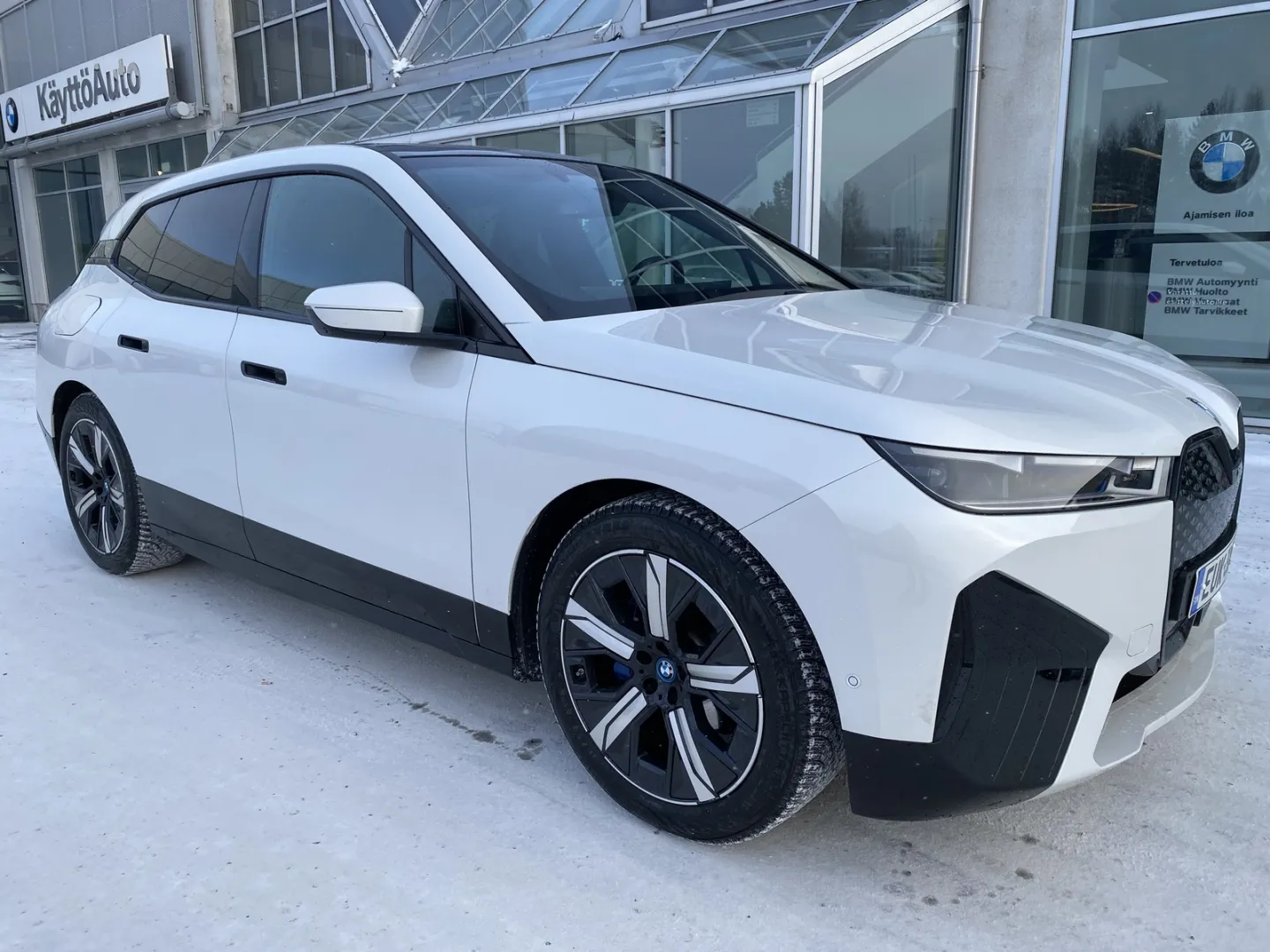 BMW iX EUK-327 carousel image