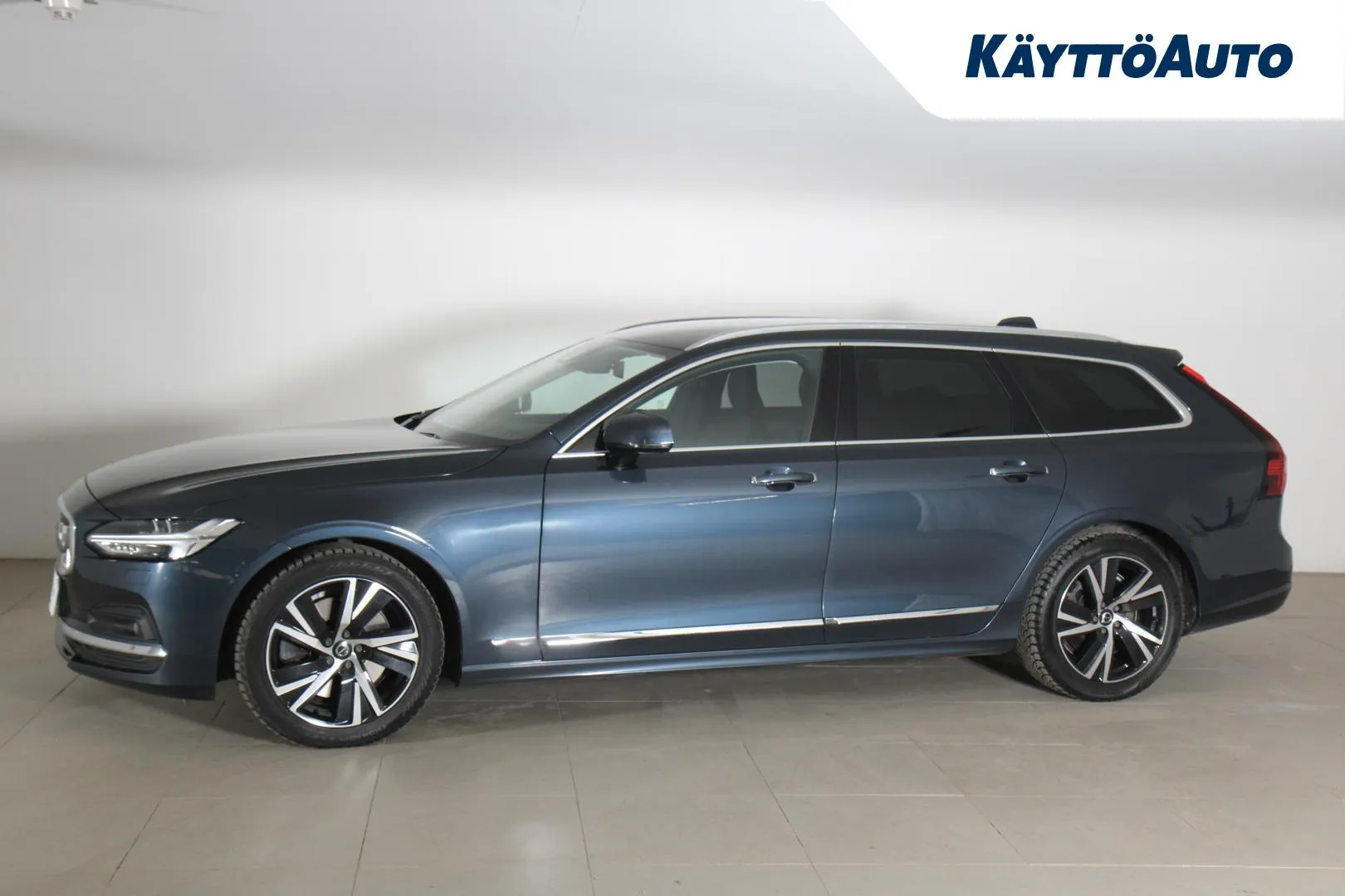 VOLVO V90 CPP-396 carousel image