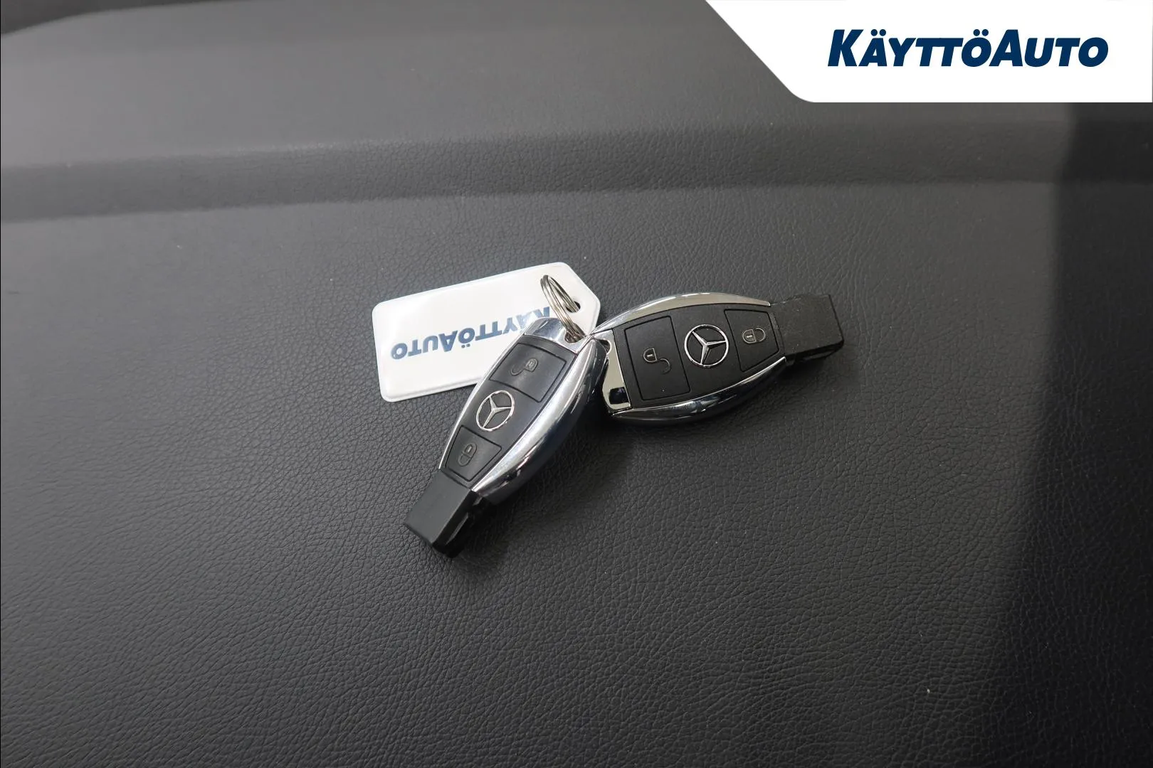 Mercedes-Benz B CIA-404 carousel image