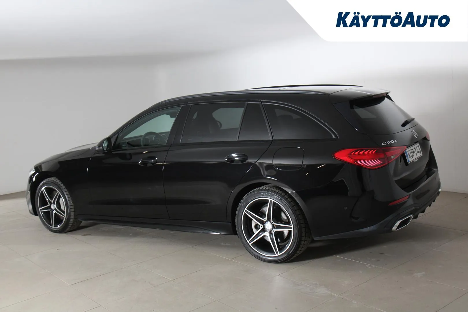 MERCEDES-BENZ C KUP-743 carousel image