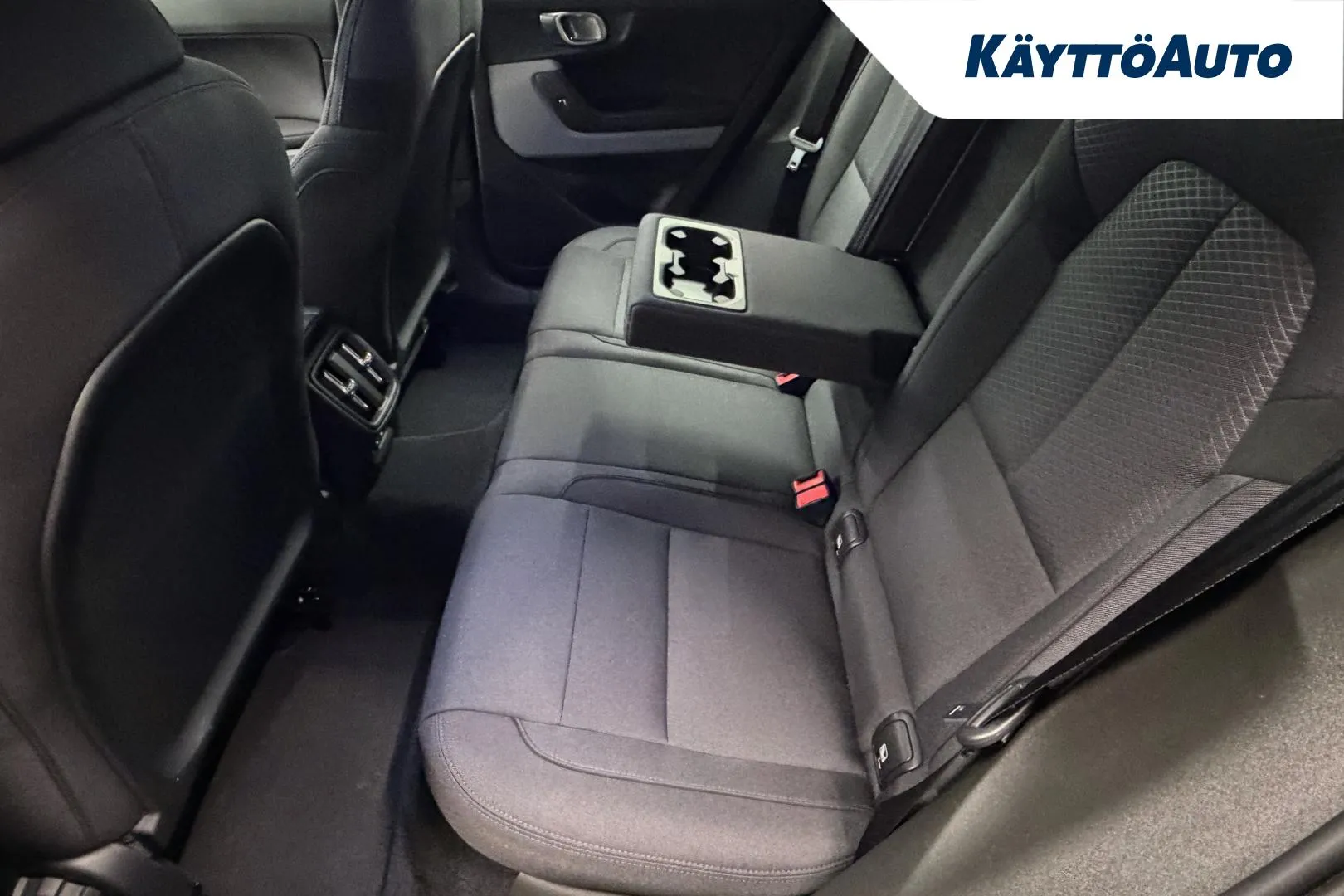 Polestar 2 XYR-436 carousel image