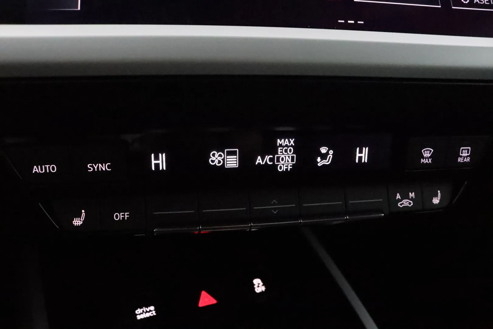 AUDI Q4 e-tron NMT-388 carousel image