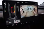 TESLA Model Y LSE-582 carousel thumbs