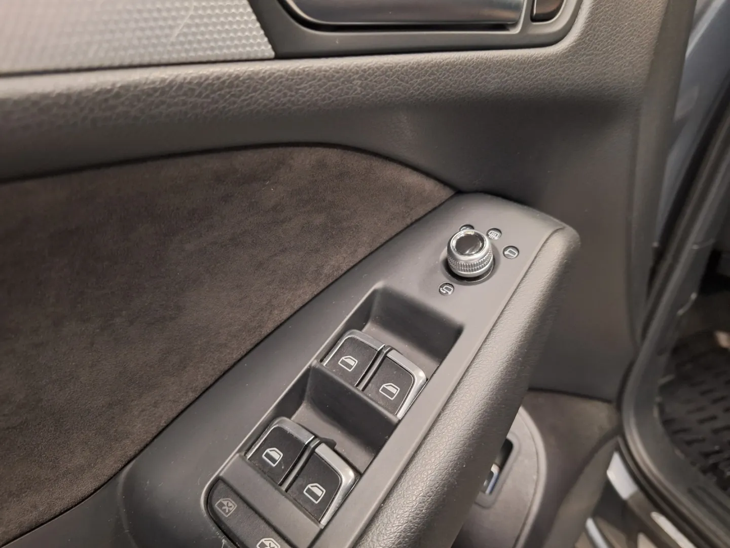 Audi Q5 SNM-473 carousel image