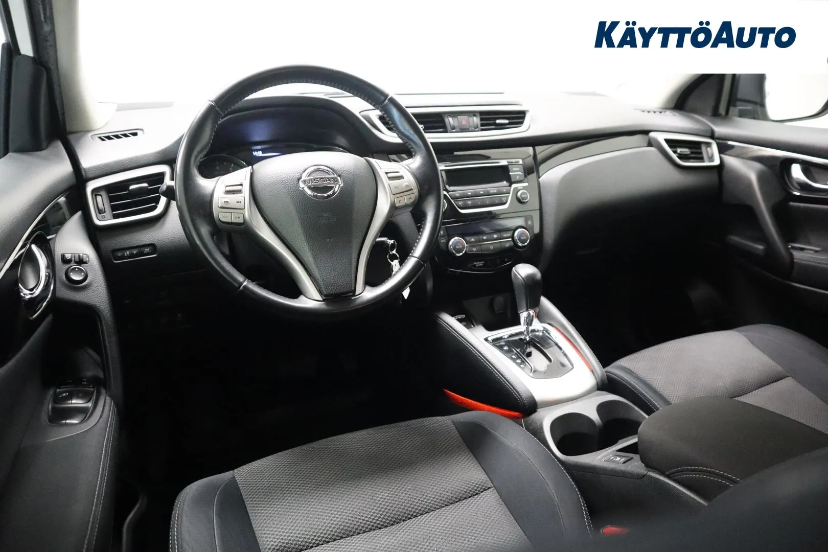 NISSAN Qashqai LMT-706 carousel image