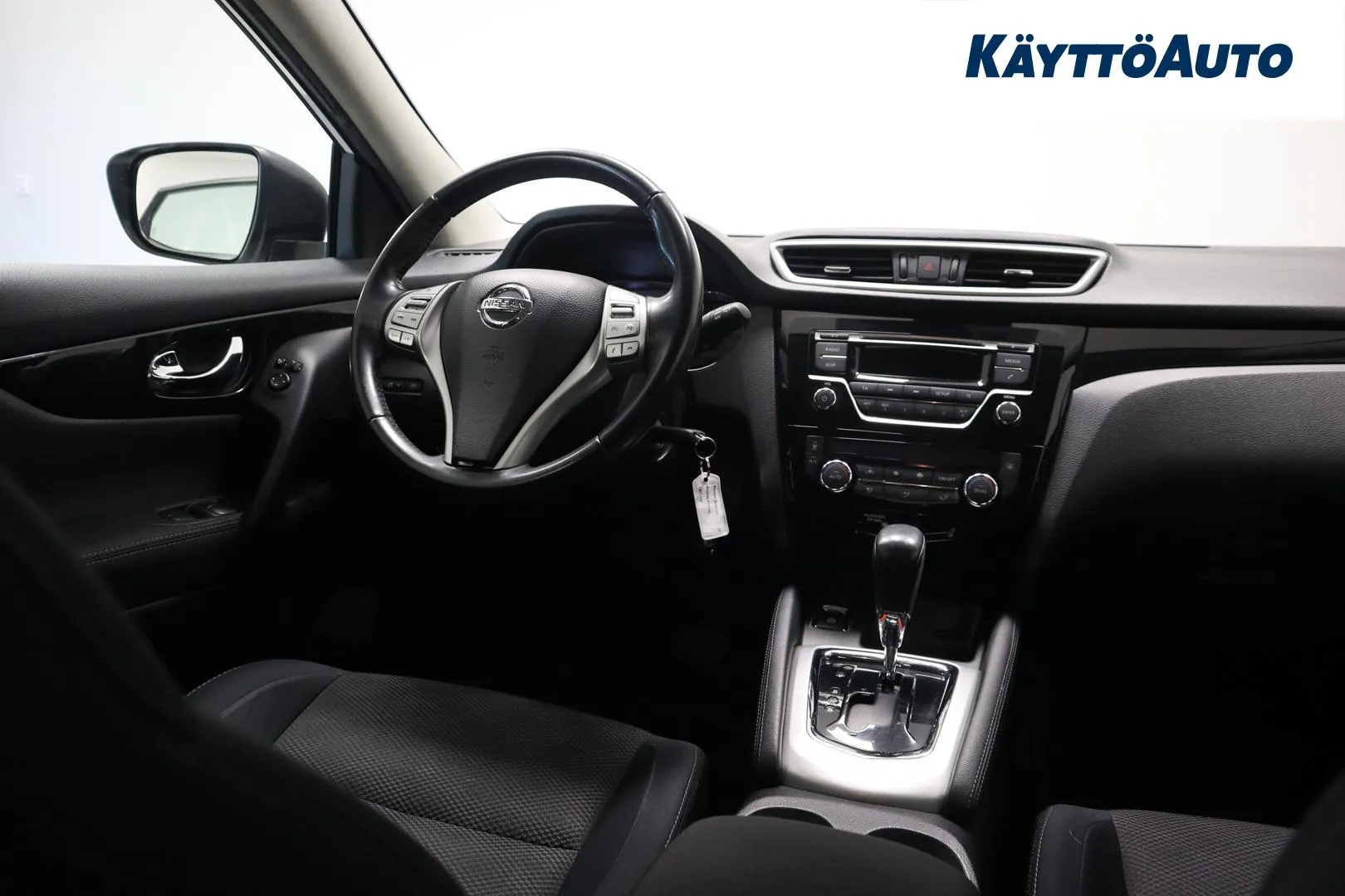 NISSAN Qashqai LMT-706 carousel image