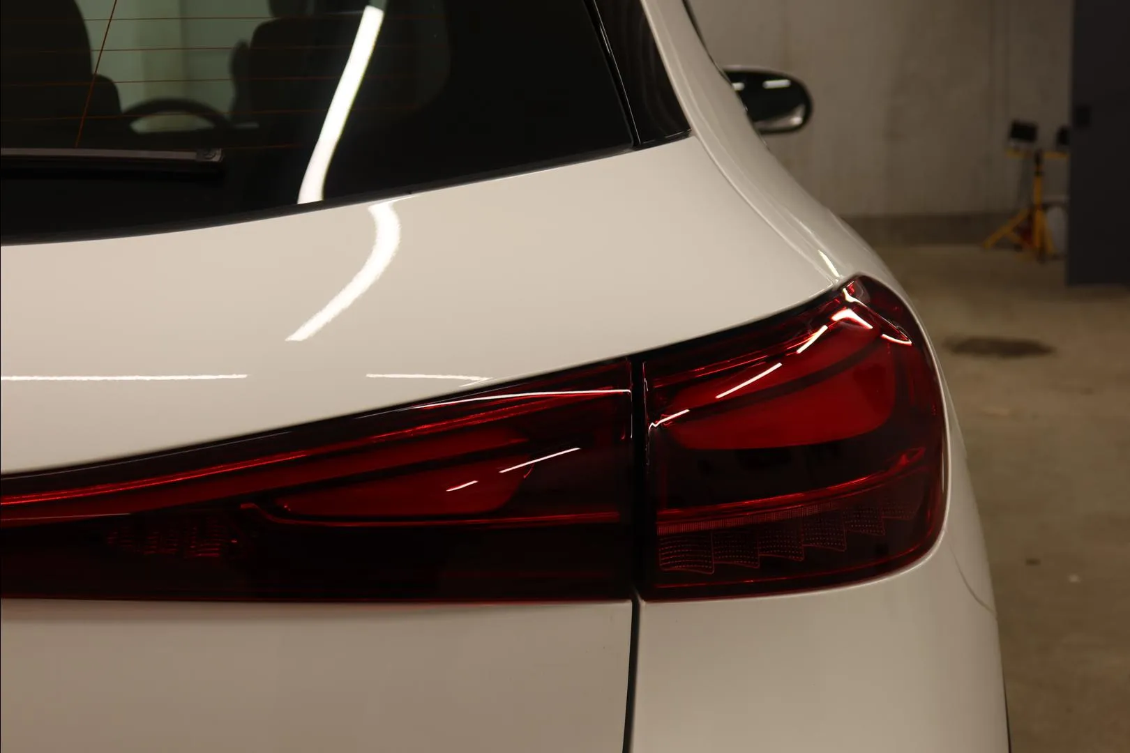 Mercedes-Benz EQA KXP-556 carousel image