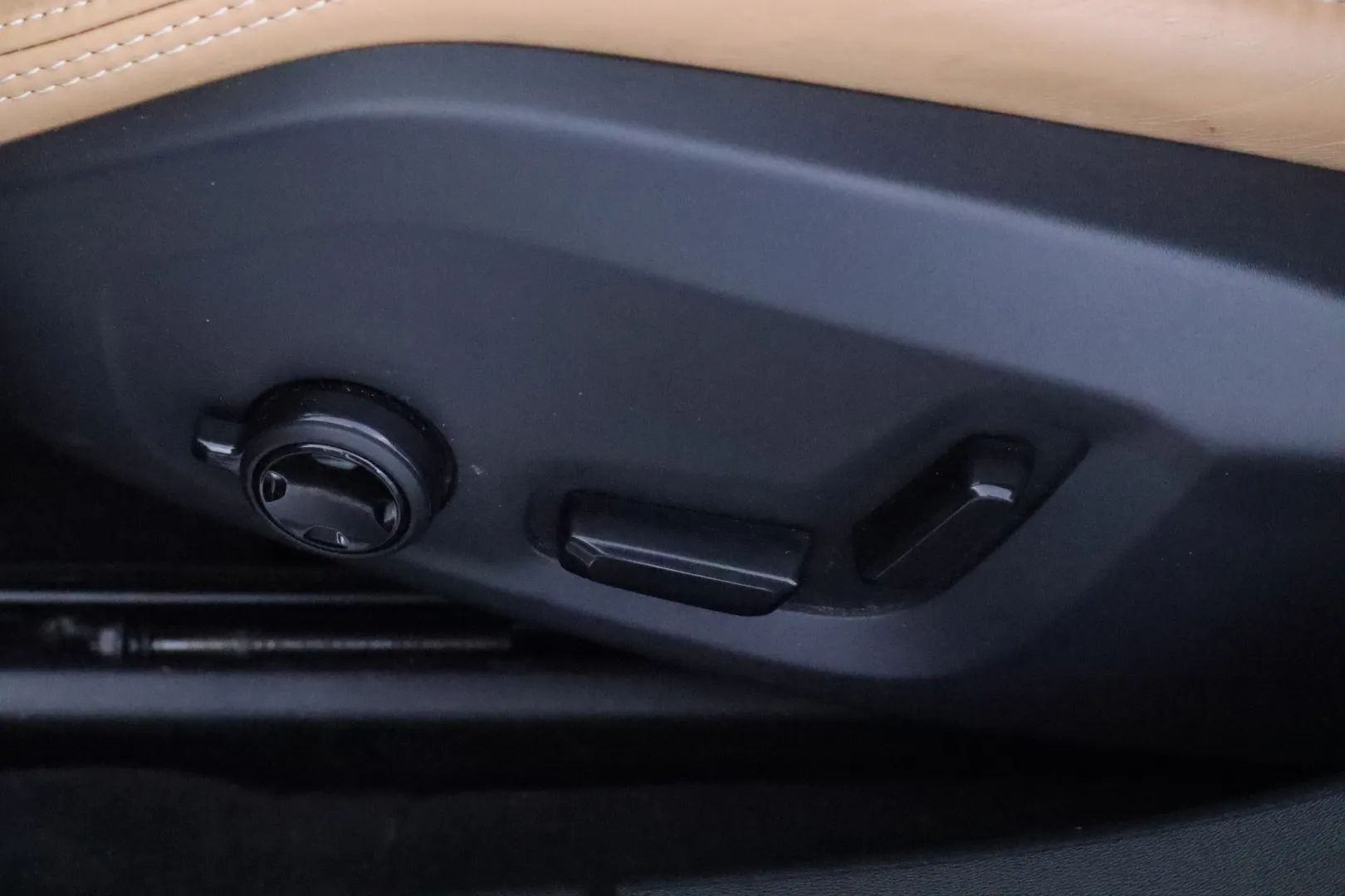 Volvo S90 GNF-354 carousel image