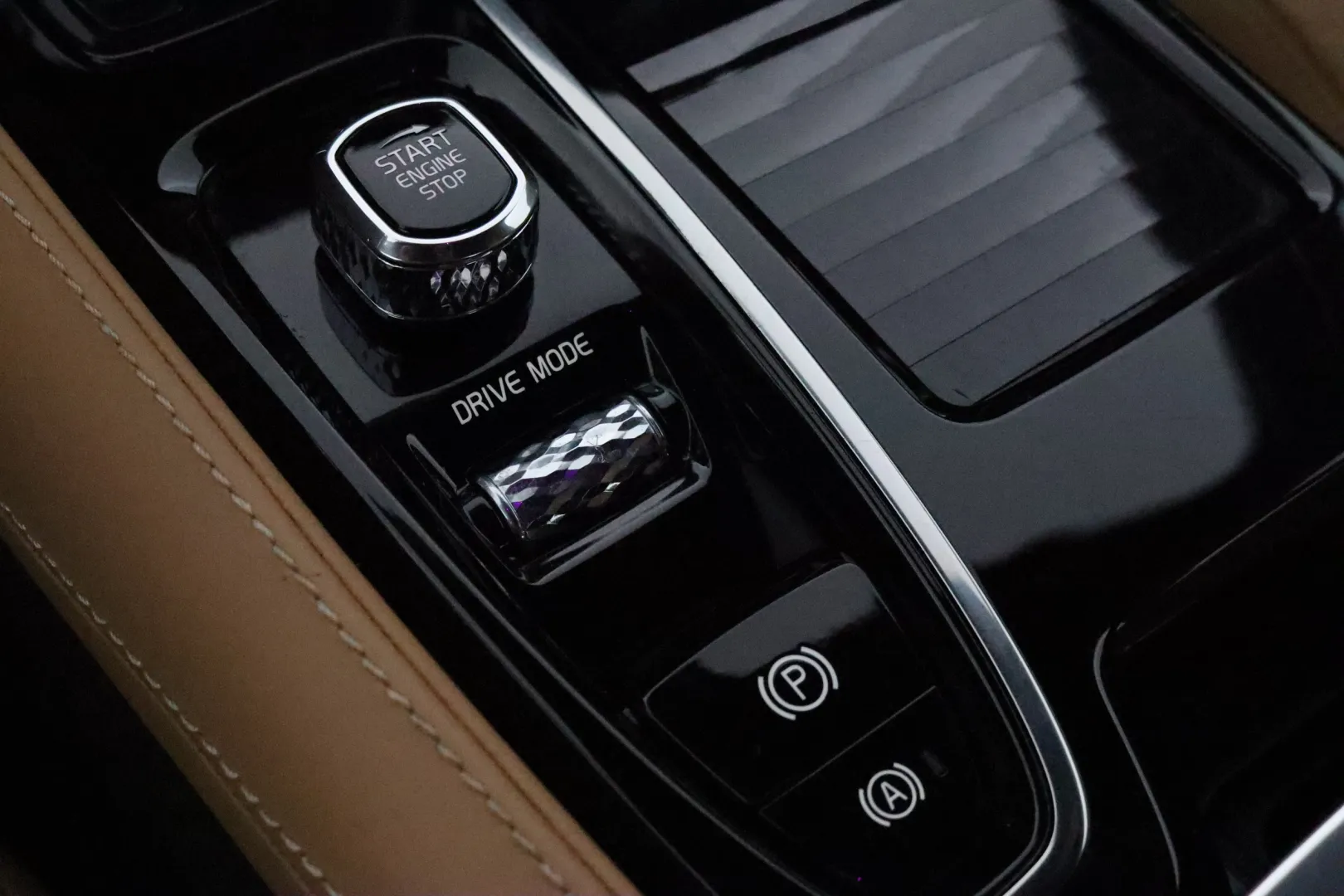 Volvo S90 GNF-354 carousel image