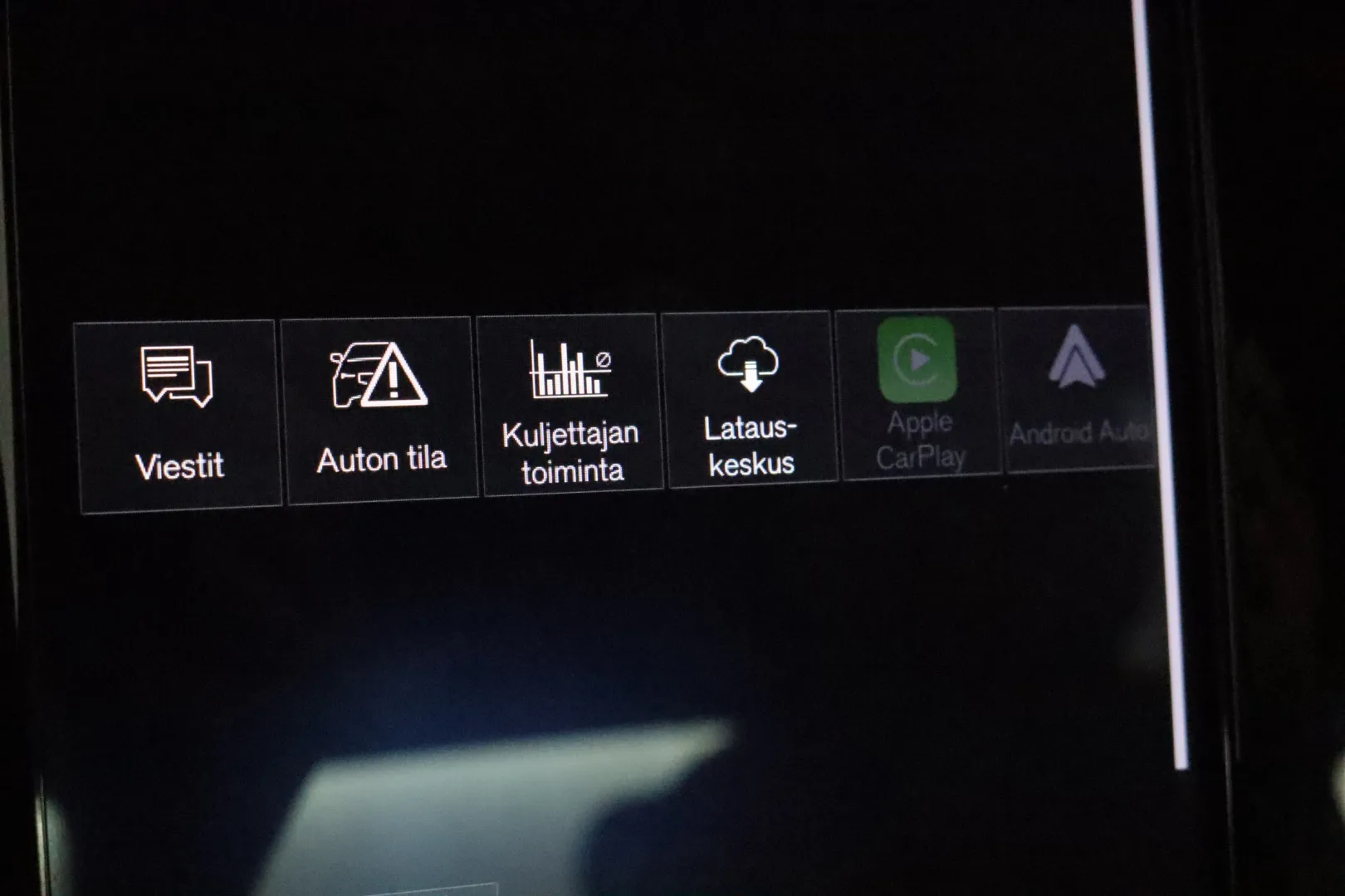 Volvo S90 GNF-354 carousel image