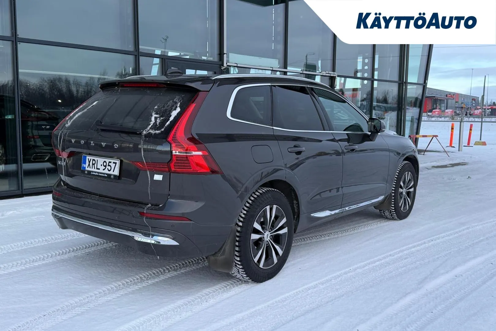 VOLVO XC60 XRL-957 carousel image