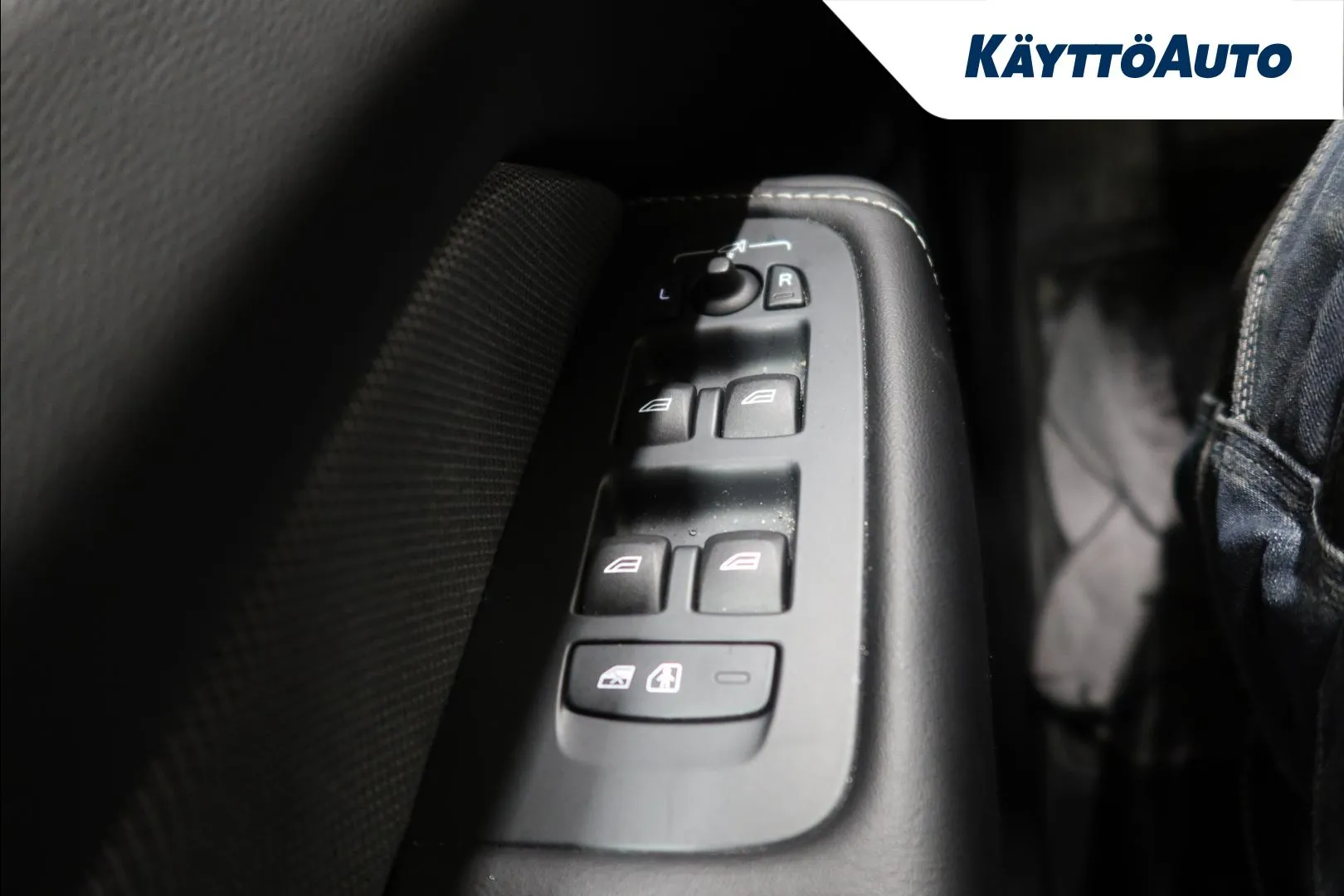 Volvo XC60 RVM-980 carousel image