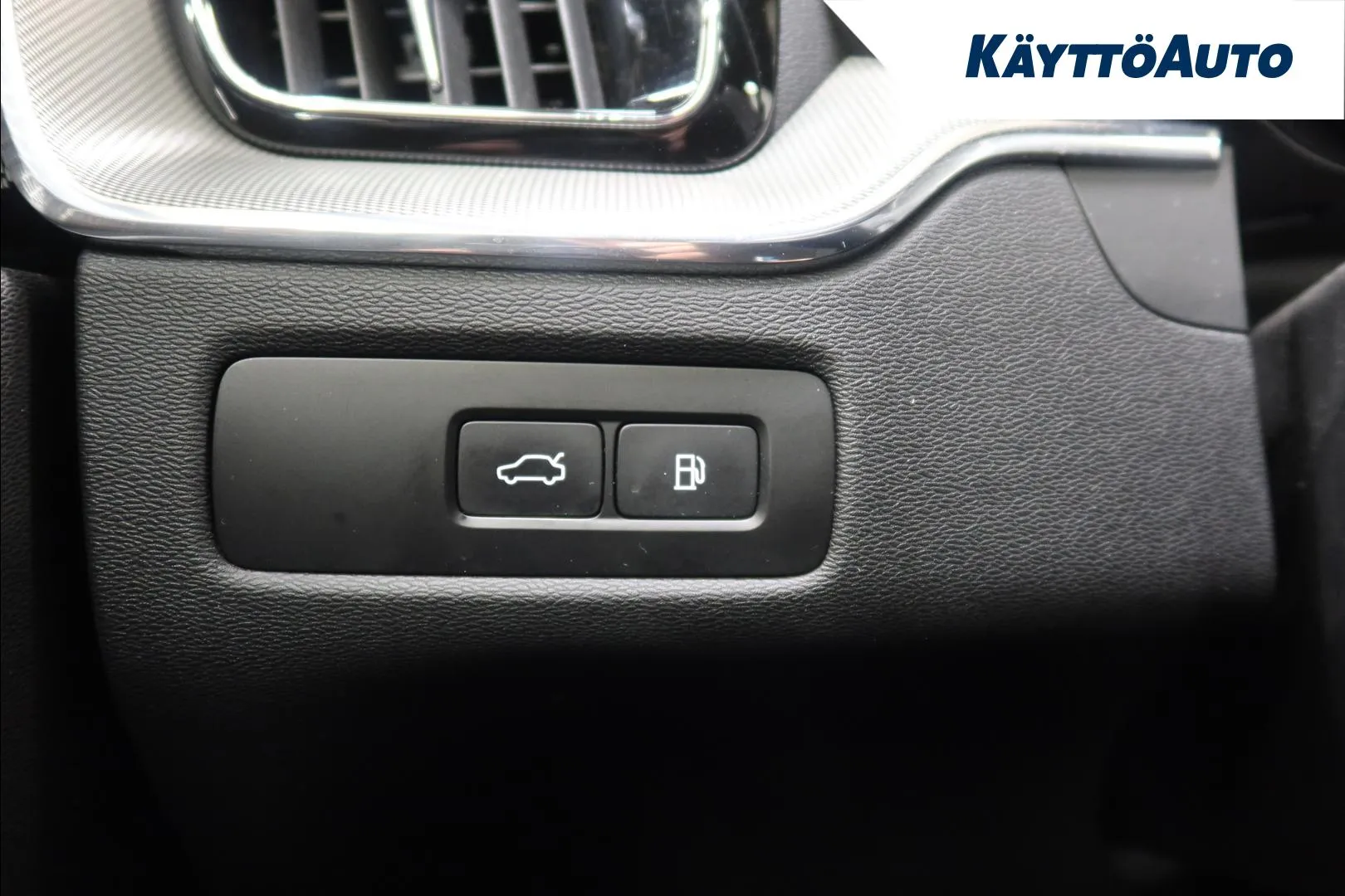 Volvo XC60 RVM-980 carousel image