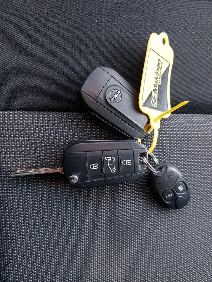 OPEL Vivaro RUX-982 carousel image