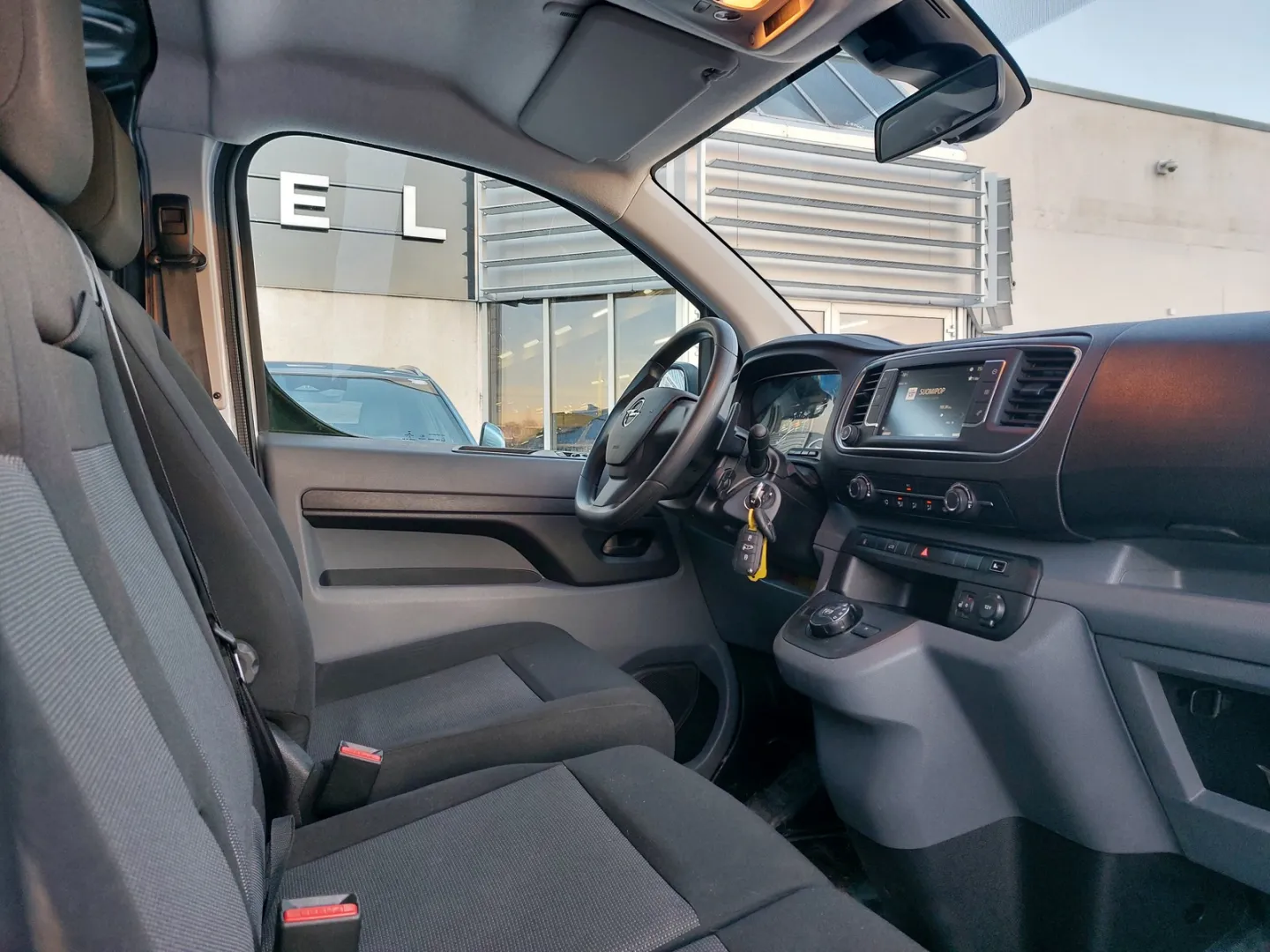 OPEL Vivaro RUX-982 carousel image