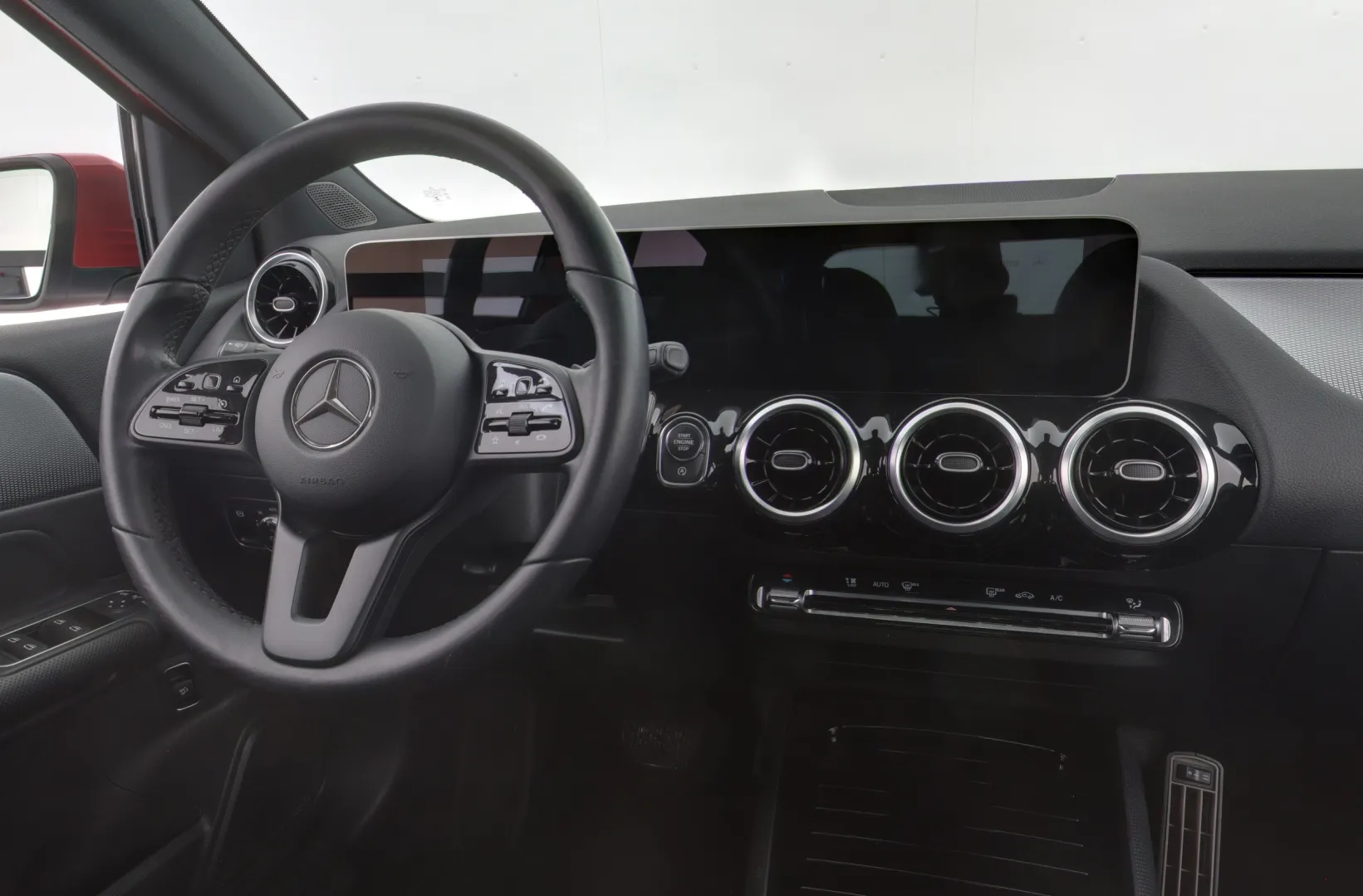 MERCEDES-BENZ B FOC-643 carousel image