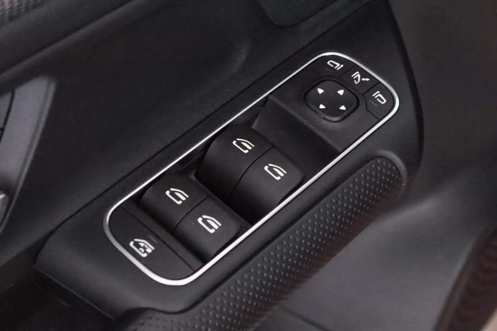 MERCEDES-BENZ B FOC-643 carousel image