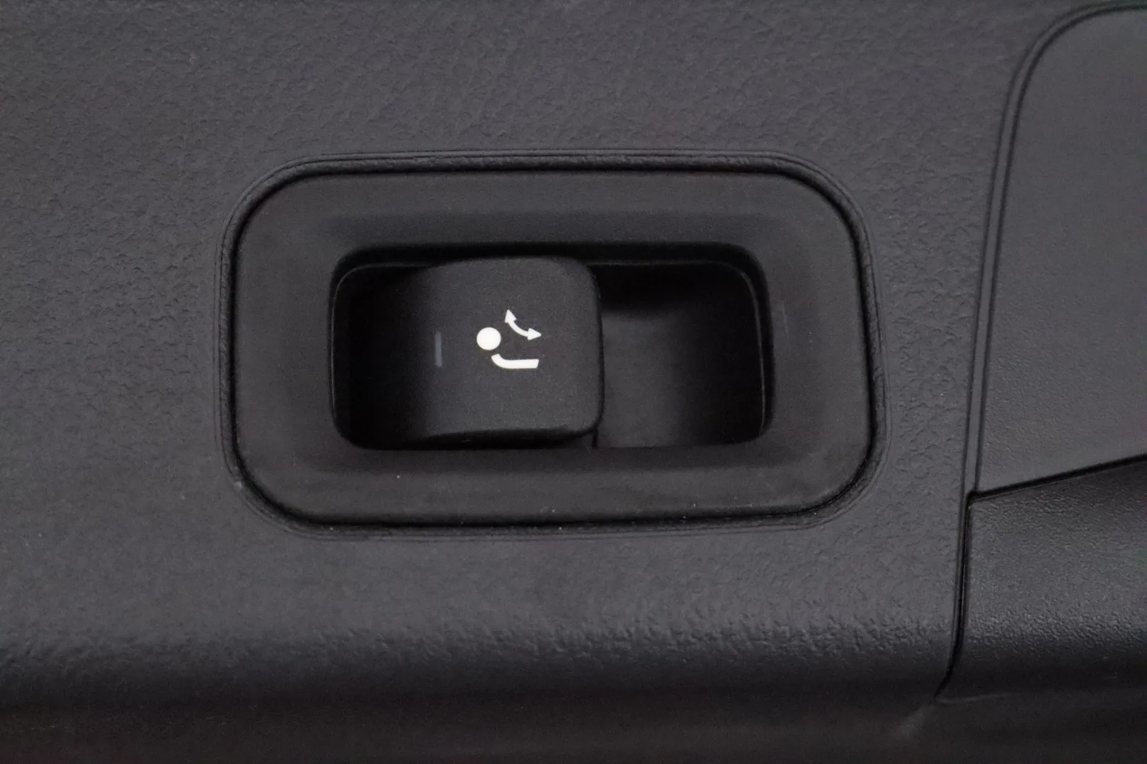 MERCEDES-BENZ B FOC-643 carousel image