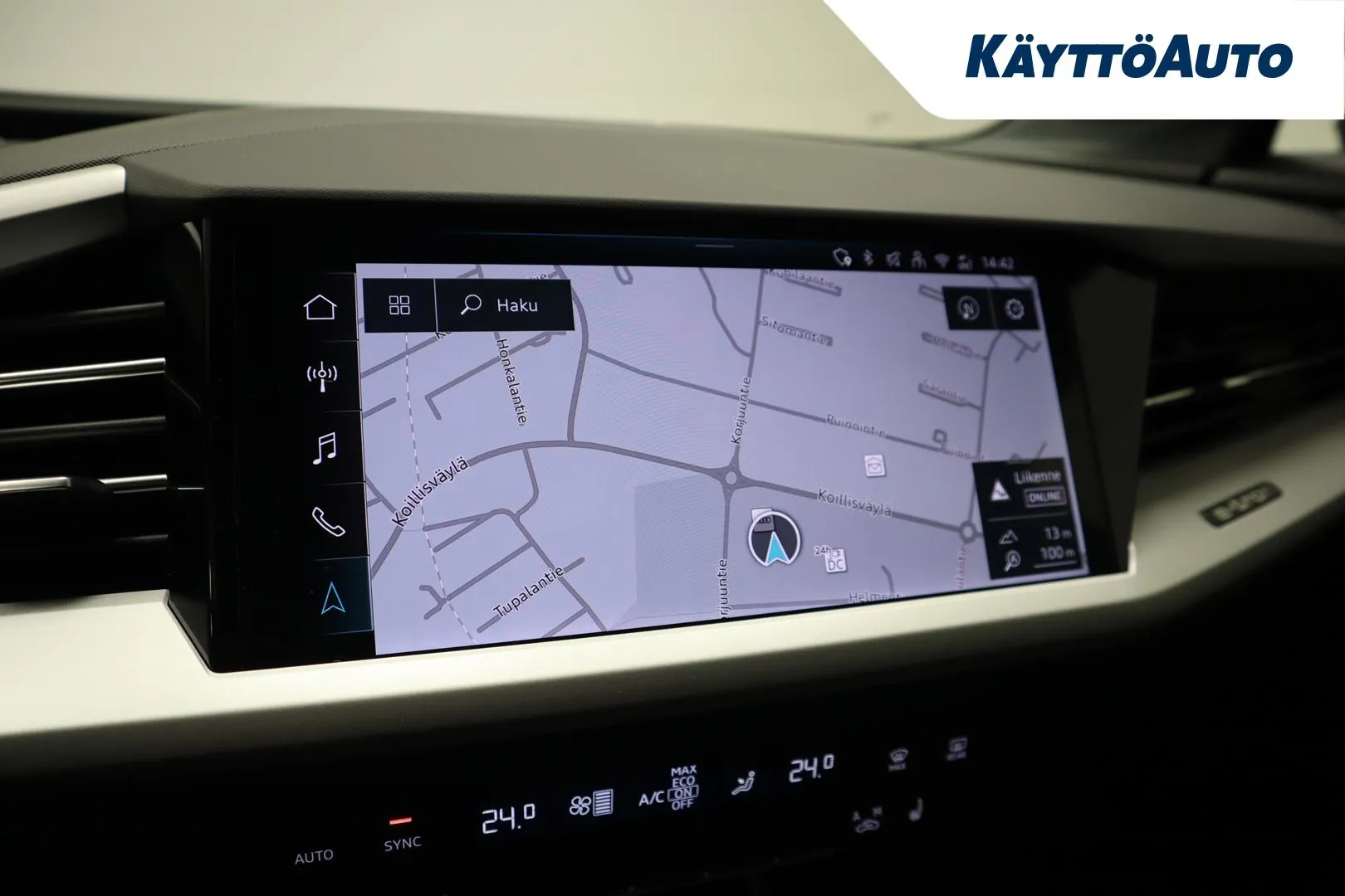 Audi Q4 e-tron SZH-323 carousel image