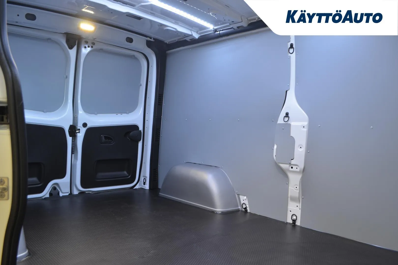 Nissan Primastar EVP-451 carousel image