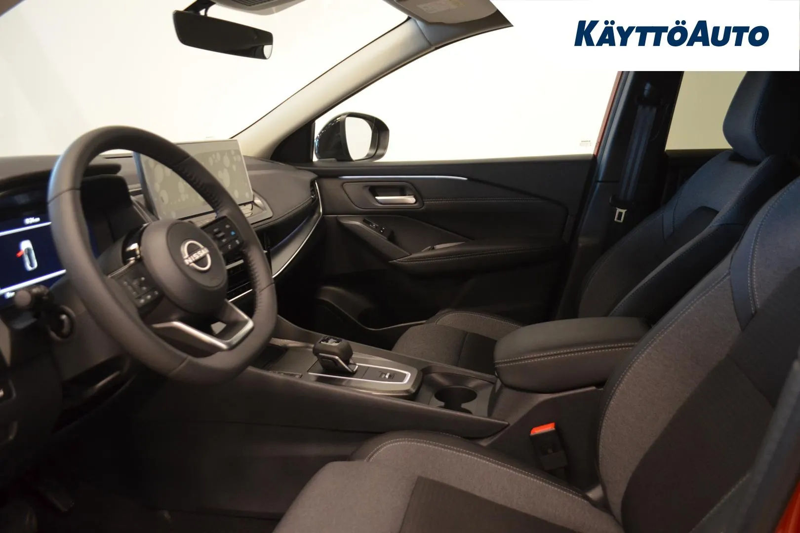 Nissan Qashqai SRN-606 carousel image