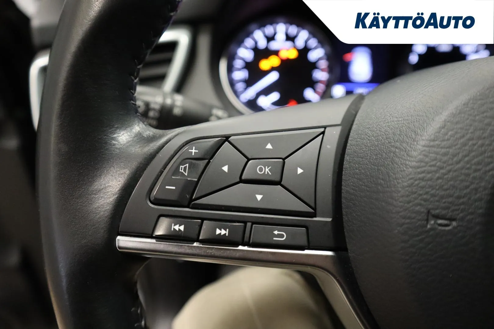 NISSAN Qashqai FNY-777 carousel image