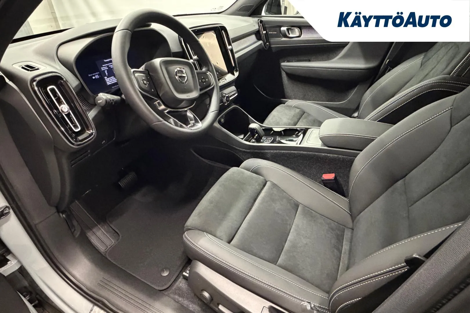 Volvo EC40 XTT-664 carousel image