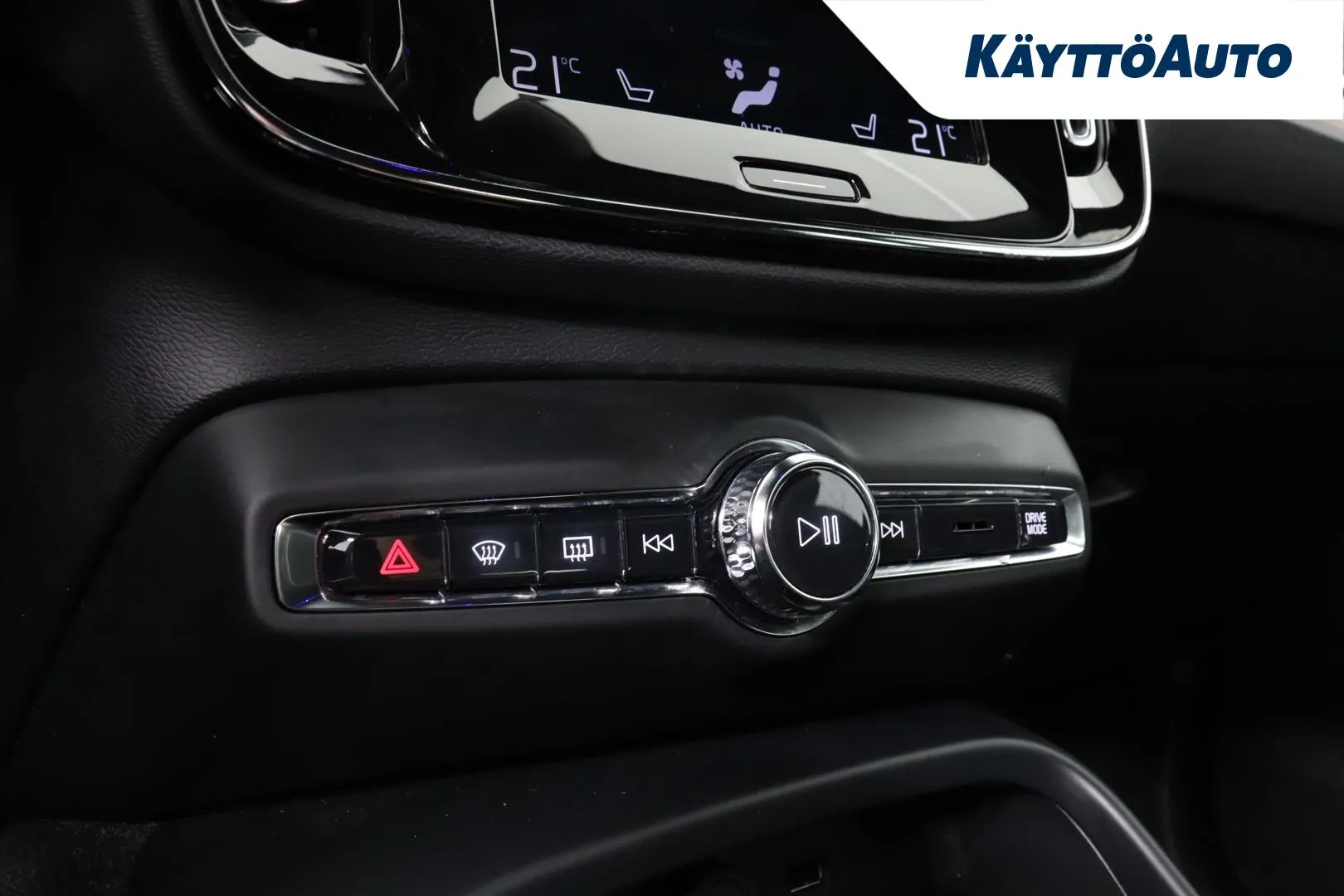 Volvo XC40 LPO-601 carousel image