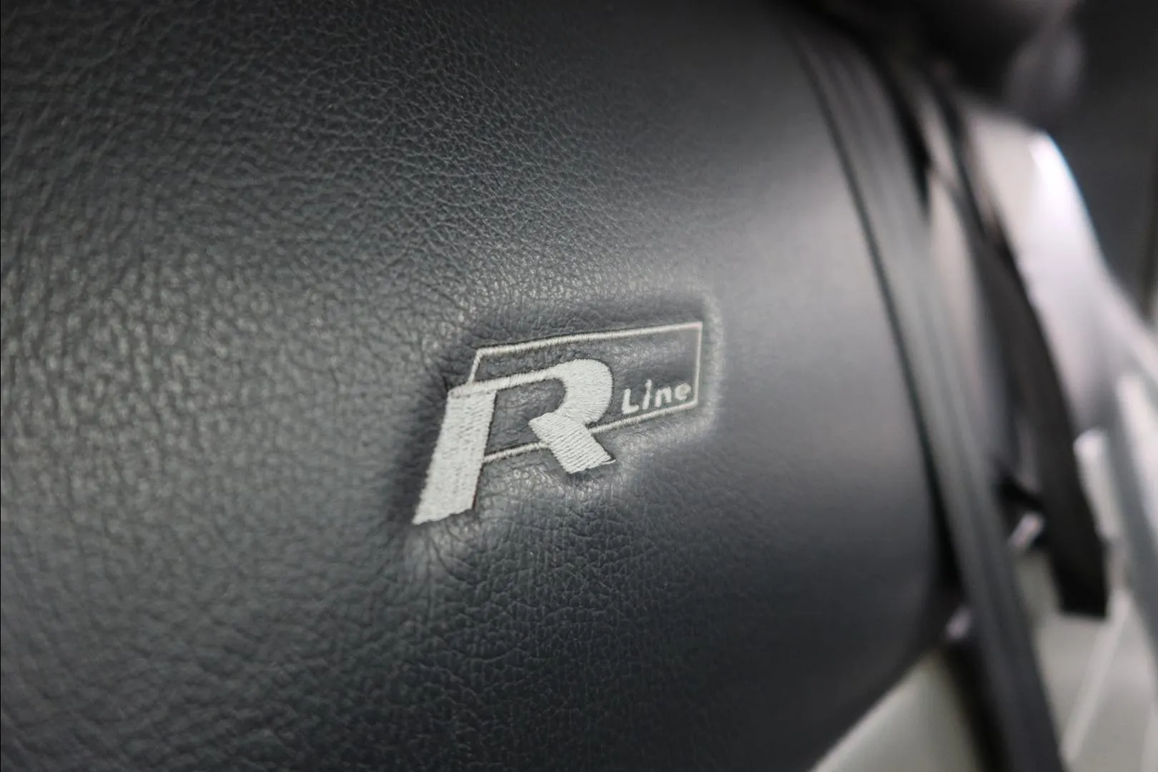 Volkswagen Transporter XNE-110 carousel image