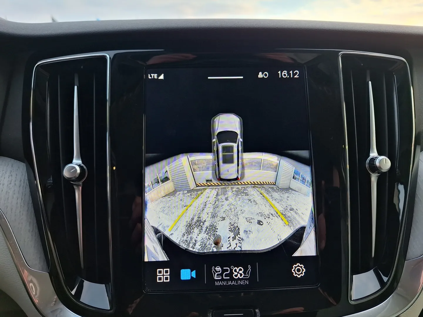 VOLVO V60 RVP-561 carousel image