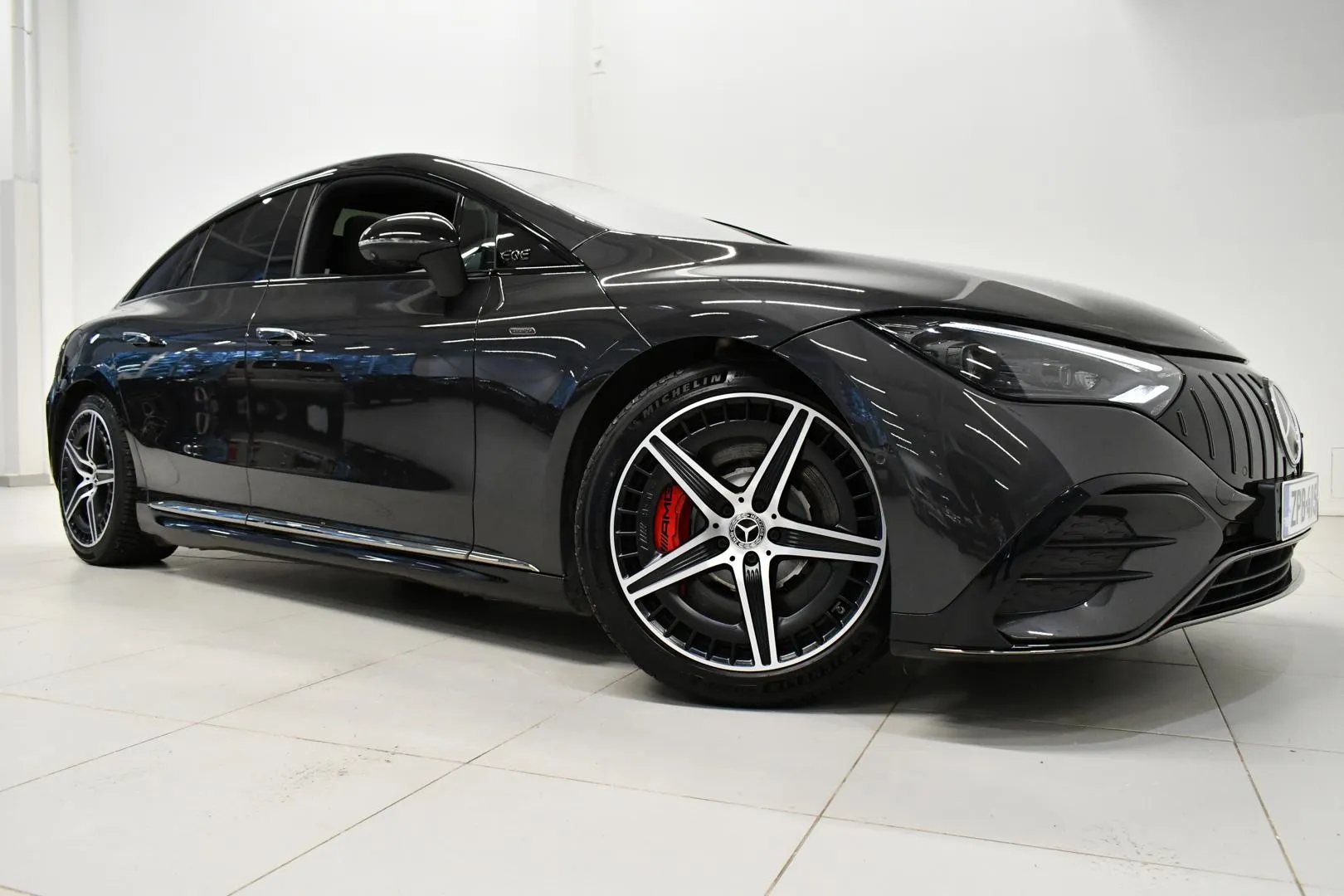 MERCEDES-BENZ EQE ZPB-415 carousel image