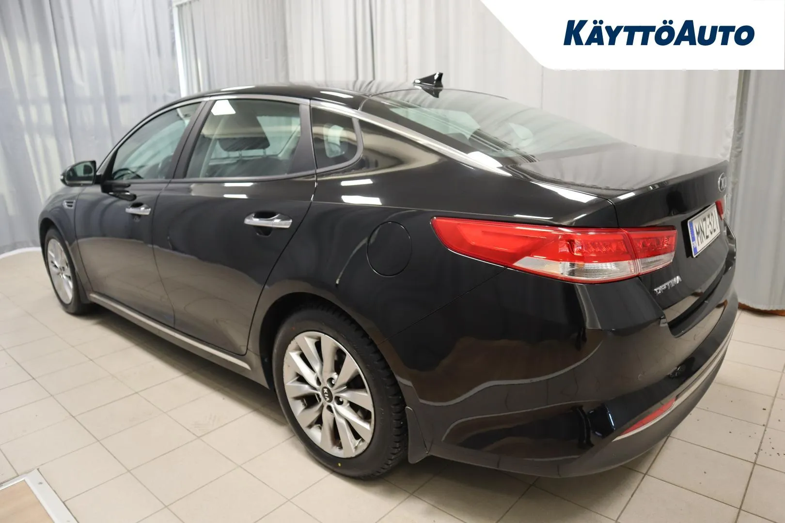 KIA Optima MNZ-321 carousel image