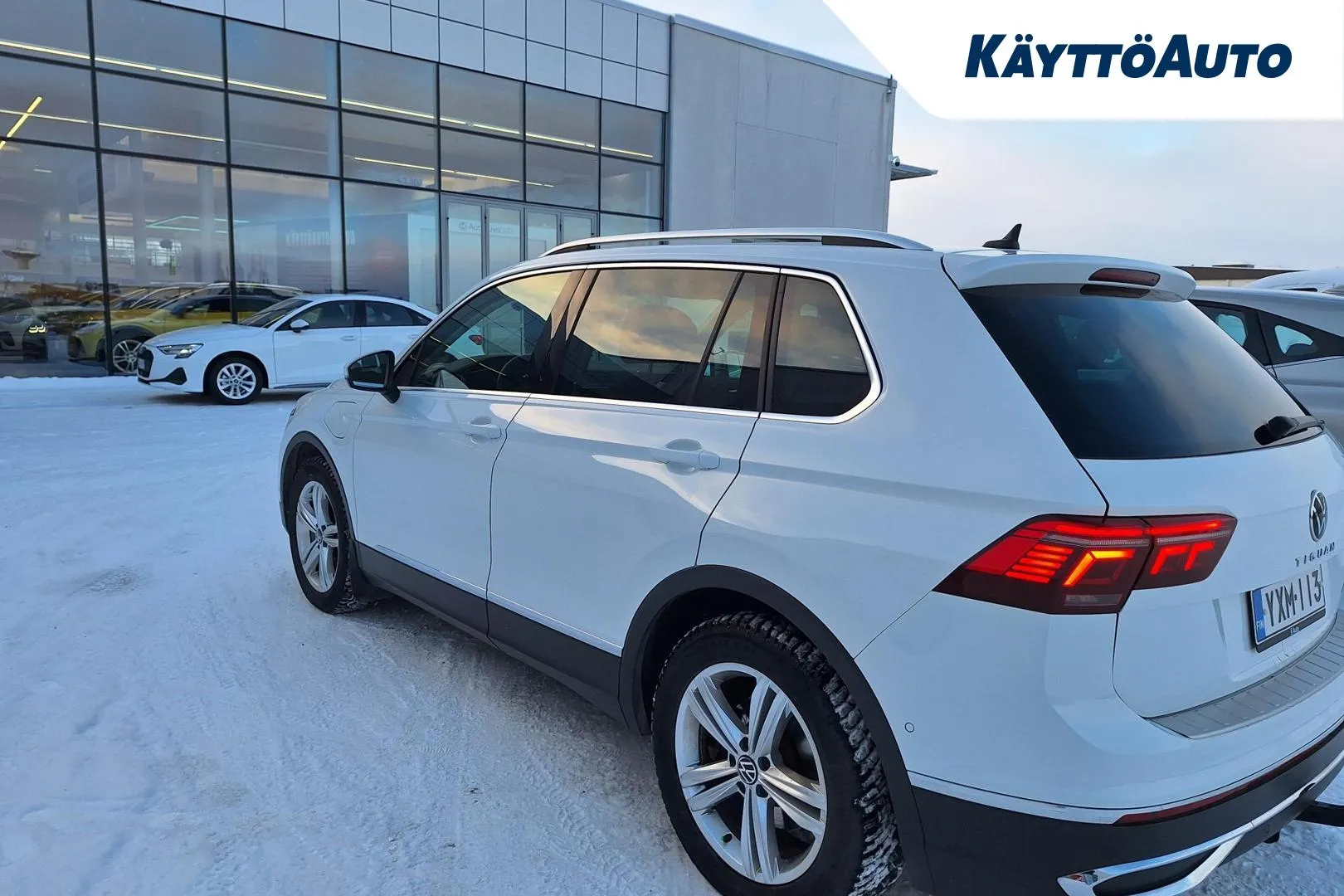 VOLKSWAGEN Tiguan YXM-113 carousel image