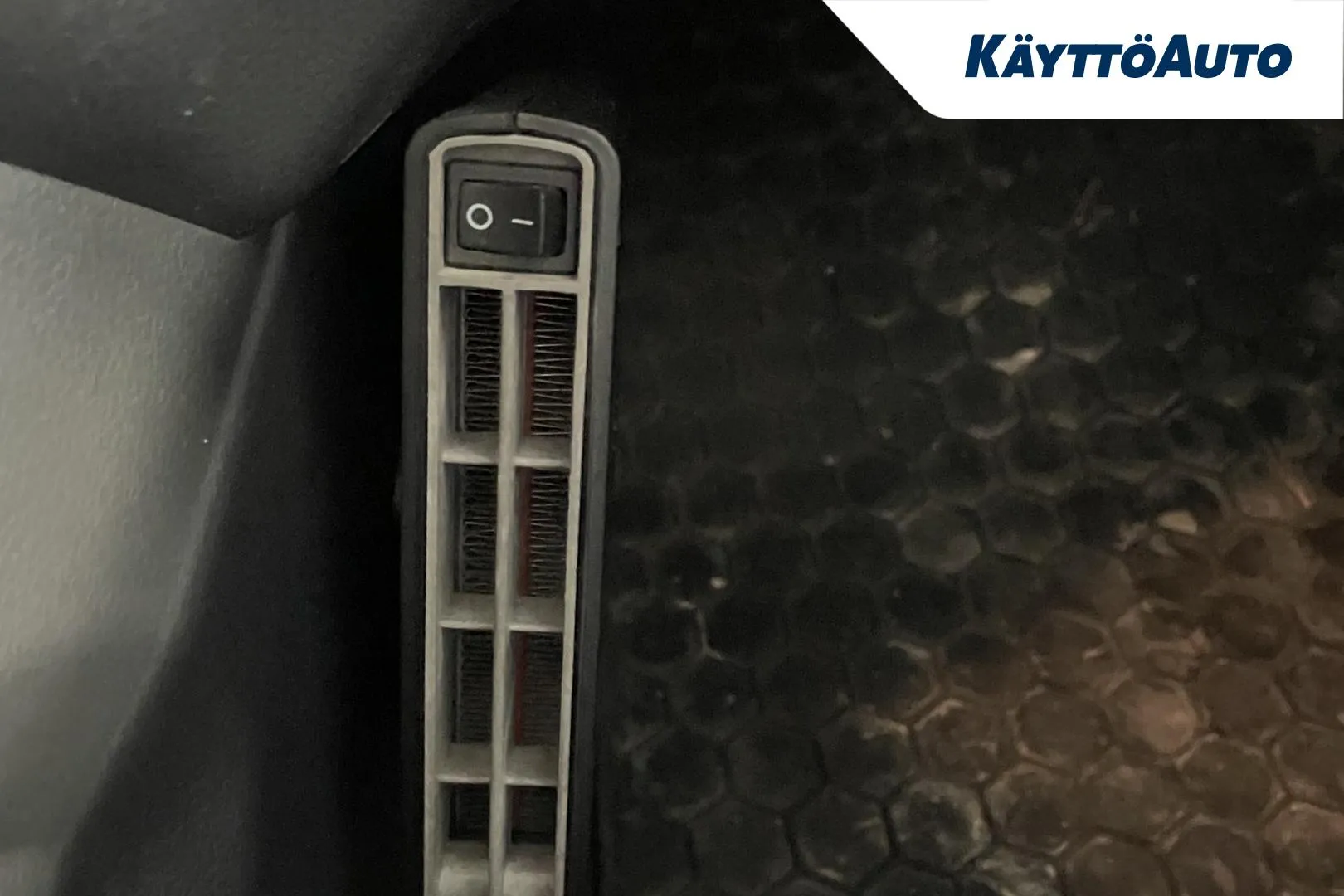 KIA Rio GMC-677 carousel image