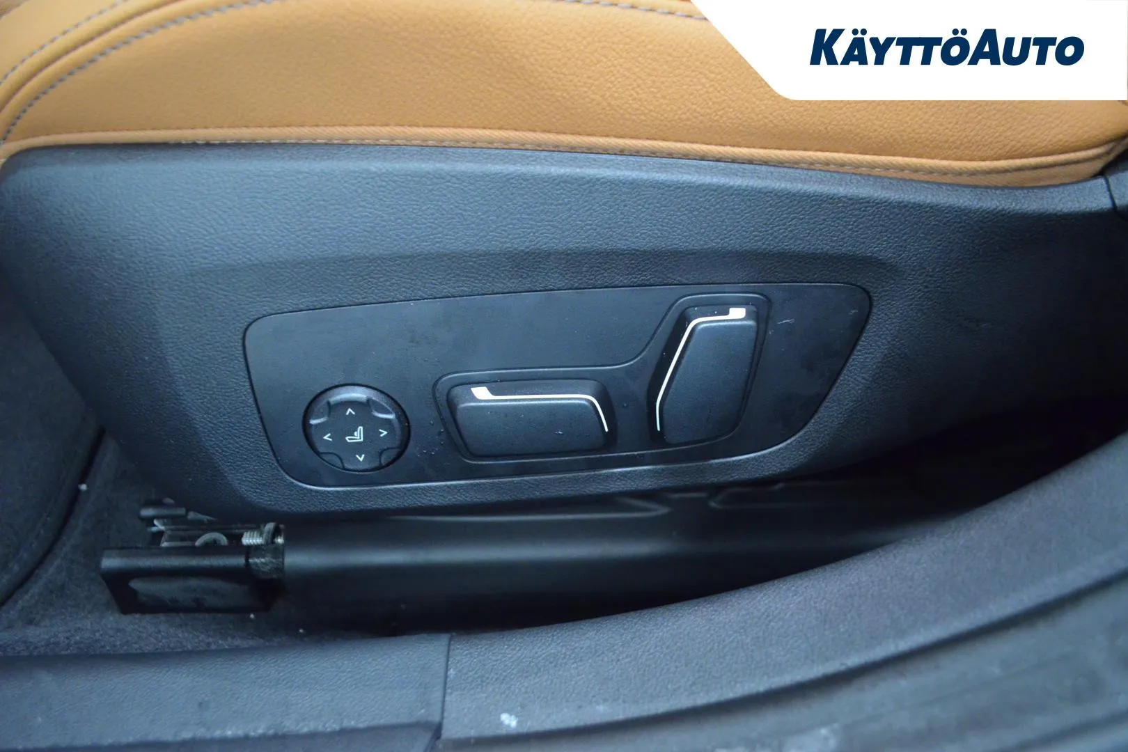 BMW i4 XTR-259 carousel image