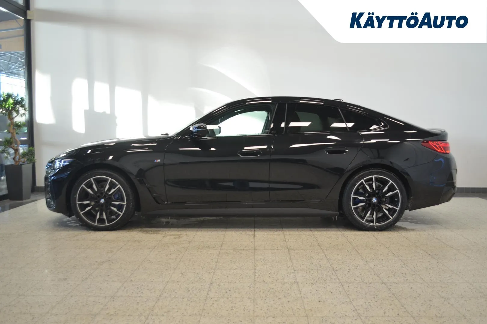 BMW i4 XTR-259 carousel image