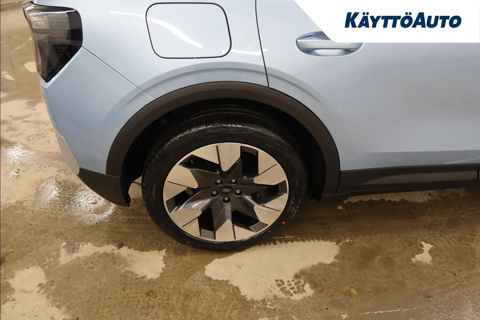 Ford Explorer NOH-429 carousel image