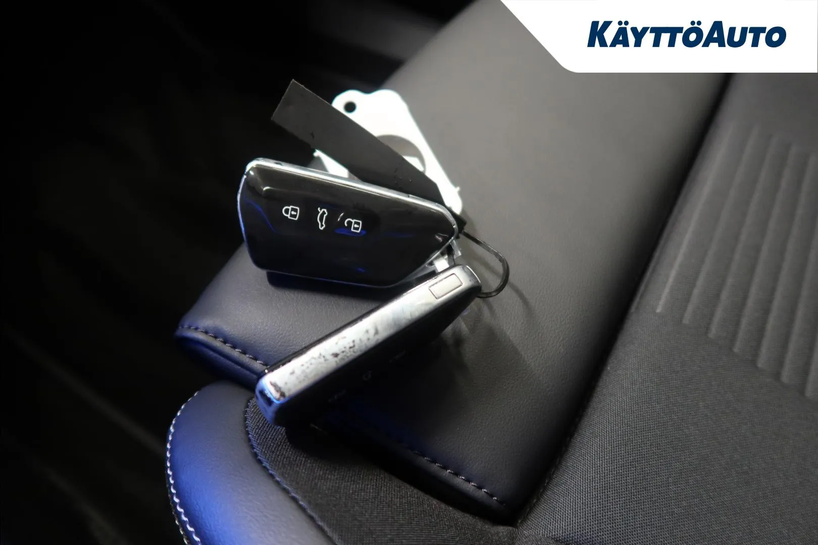 Ford Explorer NOH-429 carousel image