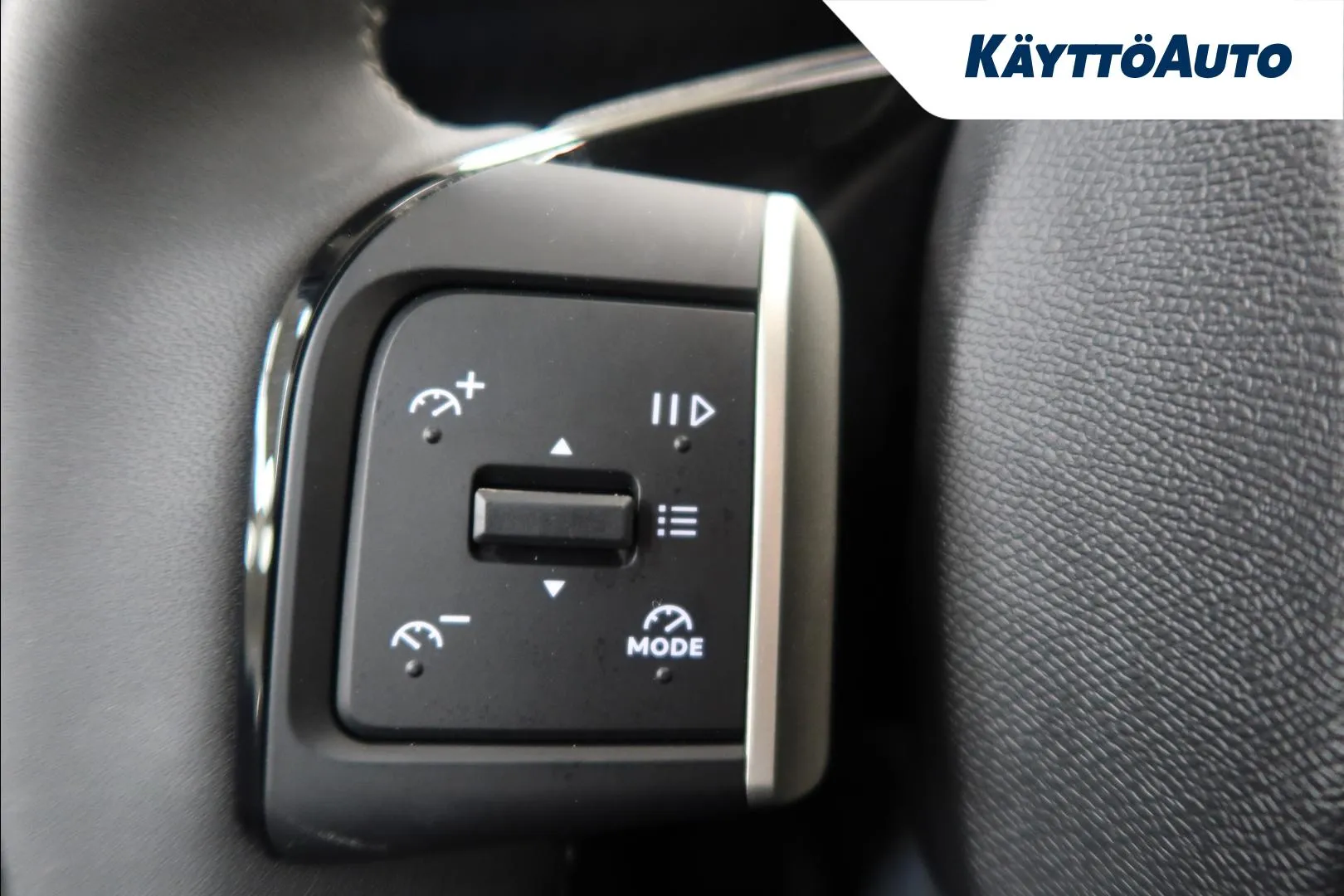 Citroen e-C3 Aircross XTN-321 carousel image